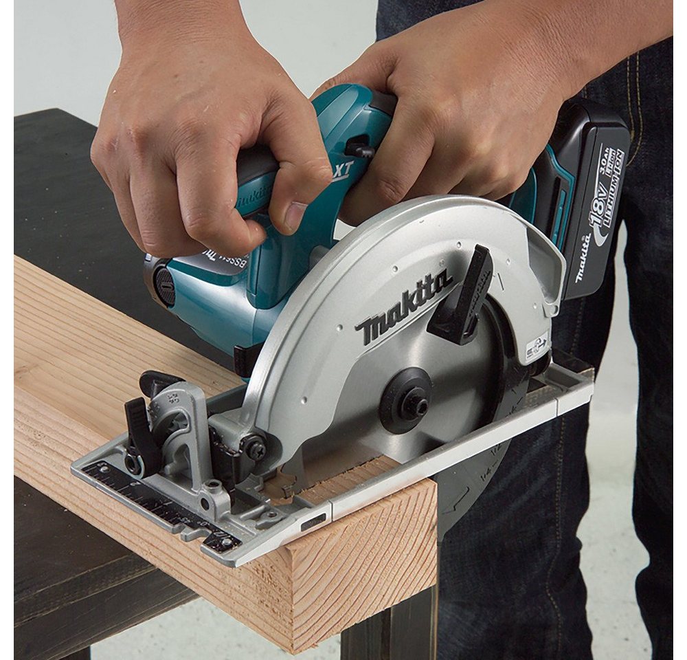 Thumbnail - Makita Akku-Handkreissäge, 18V, DSS611Z, 57 mm, Ohne Akku - im Karton