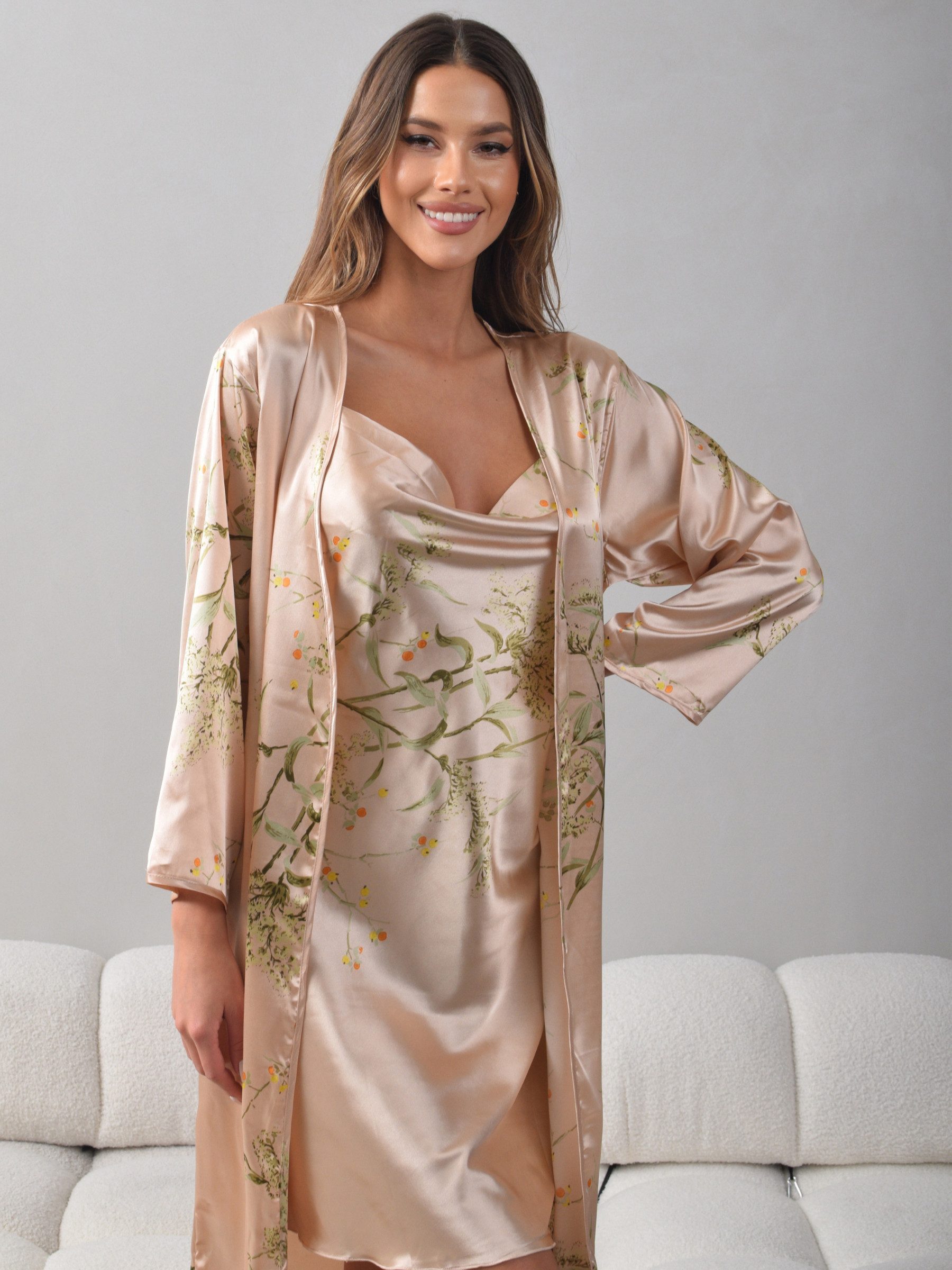 Elegant Love Morgenmantel Satin Pyjama-Set 2-tlg., Damen-Loungewear & Nachtwäsche, Robe + Unterkleid, Gürtel, Negligee mit wasserfallausschnitt – Bild 5 von 5
