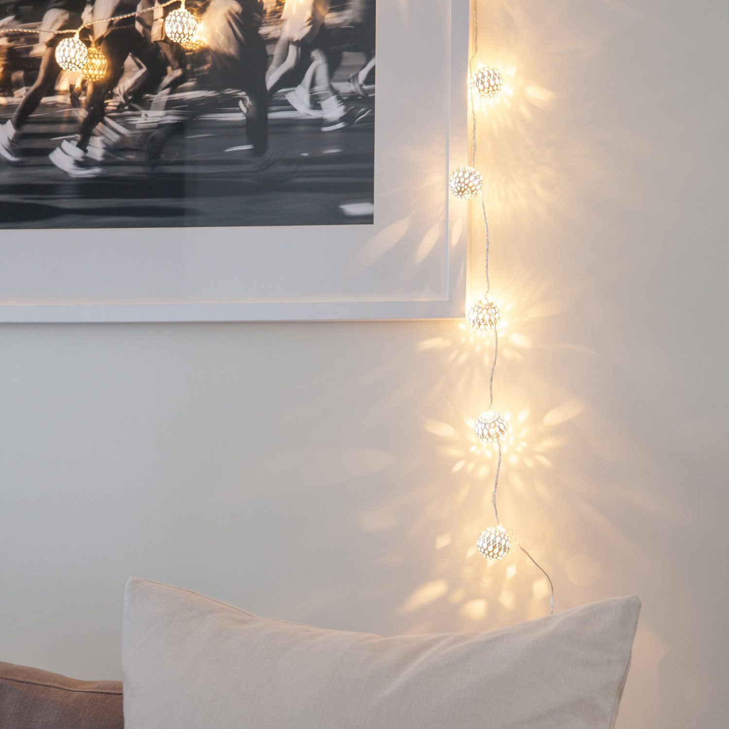 Lights4fun LED-Lichterkette 16er LED Lichterkette Marokkanische Kugeln silber 24V