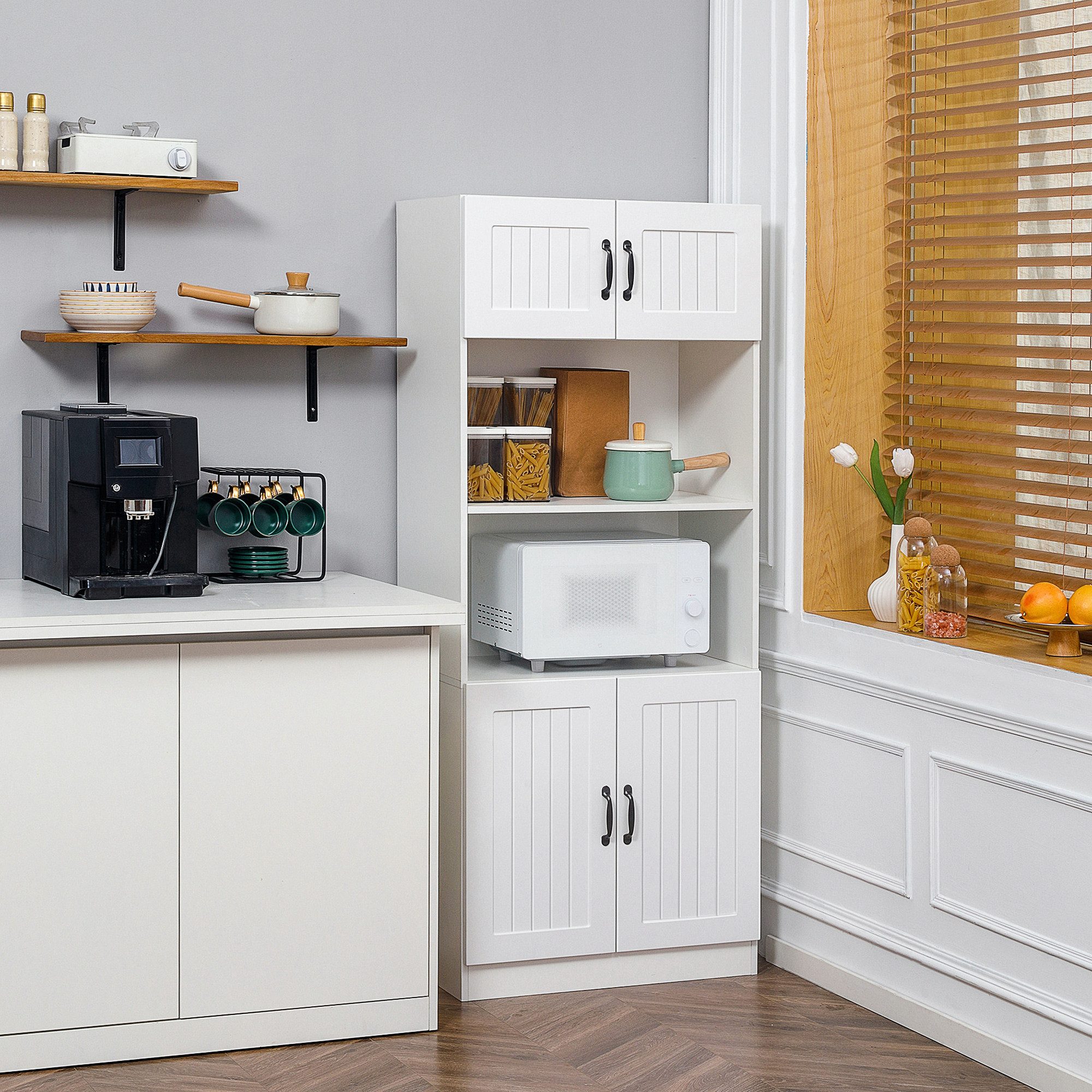 HOMCOM Küchenbuffet Küchenschrank Hochschrank,verstellbaren Regalböden,Mikrowellenregal (Hochschrank, 1-St., Esszimmerschrank) Anti-Kipp-Gurt Landhausstil Weiß
