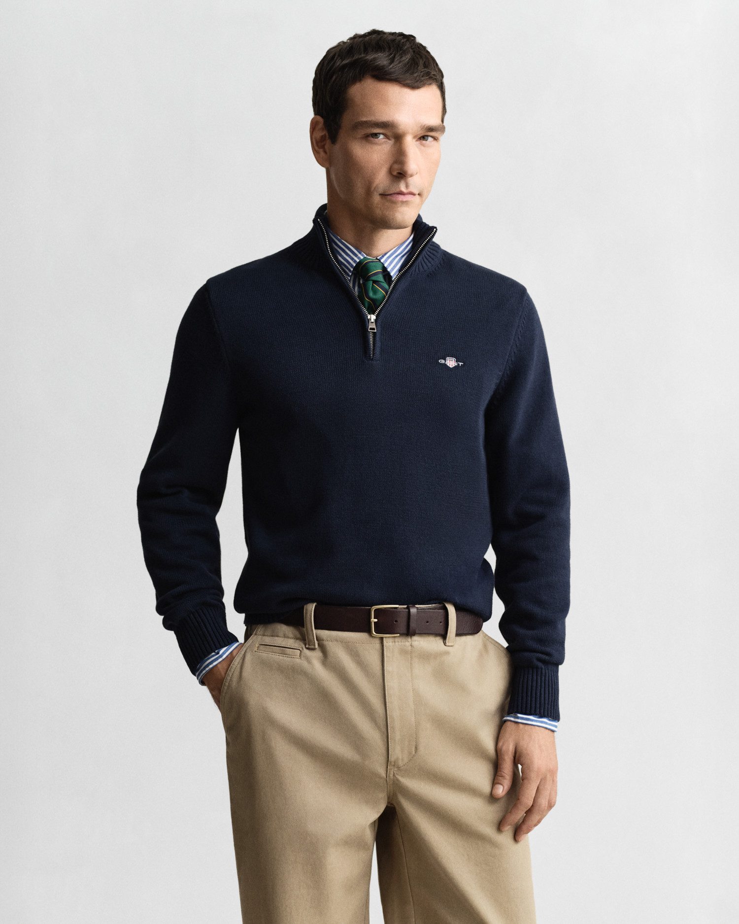Gant Troyer CASUAL COTTON HALF ZIP mit grafischer Logostickerei auf der Brust – Bild 5 von 5