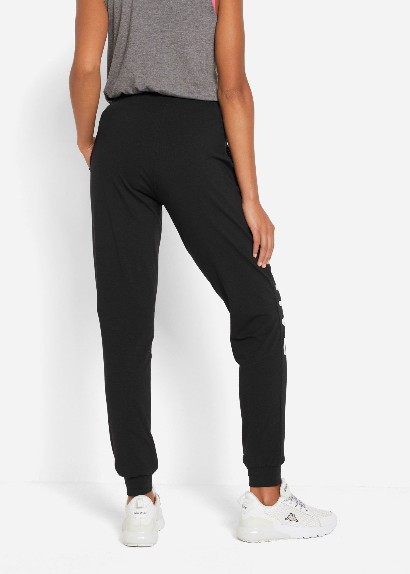 bonprix Jogginghose aus Baumwolle mit Stretch, mit Eingriffstaschen, lockere Passform