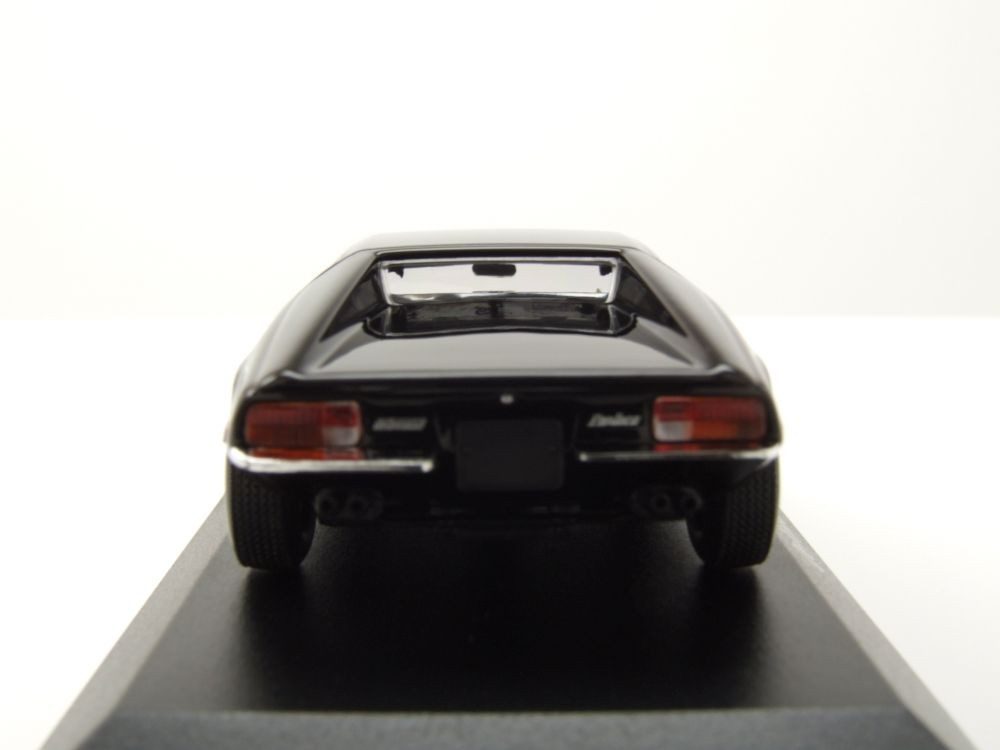 Voiture Miniature De Tomaso Pantera 1974 - Maxichamps 1/43 - Modèle Métal Monté