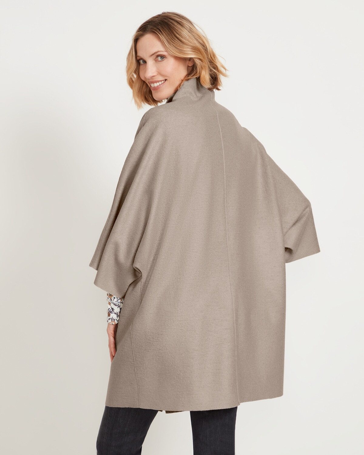 Highmoor Cape Cape-Mantel