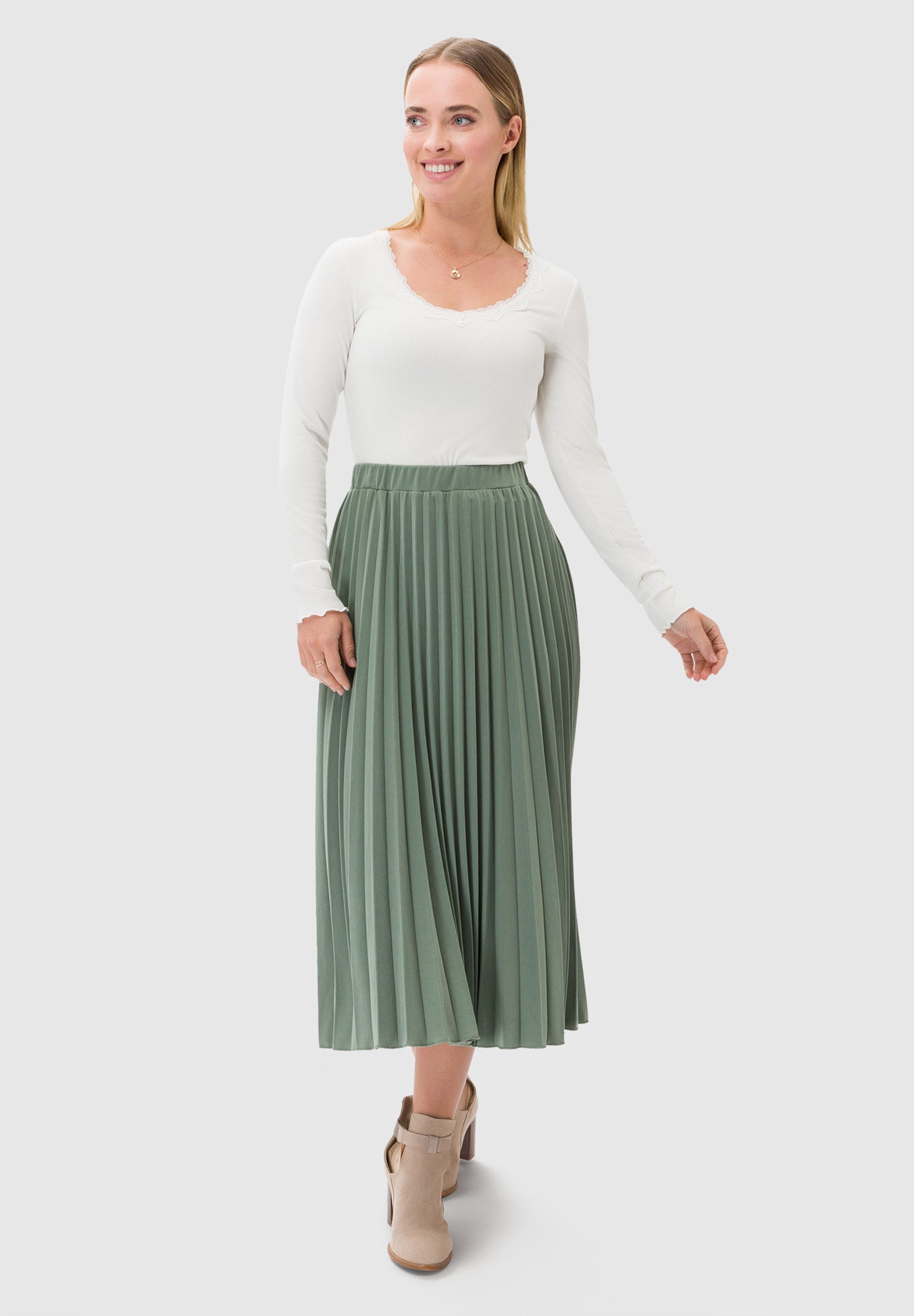 Les Lunes Langarmshirt Maala feminines Design, Ausschnitt mit Spitzenbesatz,vielseitig kombinierbar