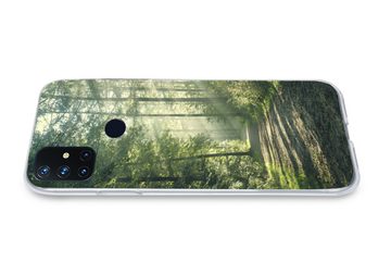 MuchoWow Handyhülle Wald - Weg - Sonne - Bäume - Grün - Natur, Phone Case, Handyhülle OnePlus Nord N10 5G, Silikon, Schutzhülle