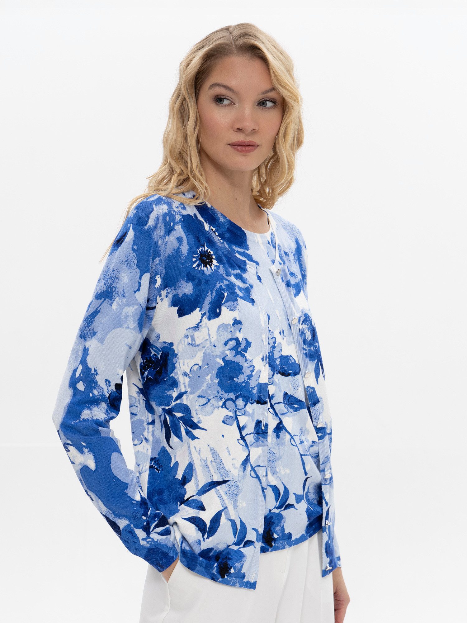Passioni 2-in-1-Strickjacke Twinset mit Allover-Blumenprint günstig online kaufen