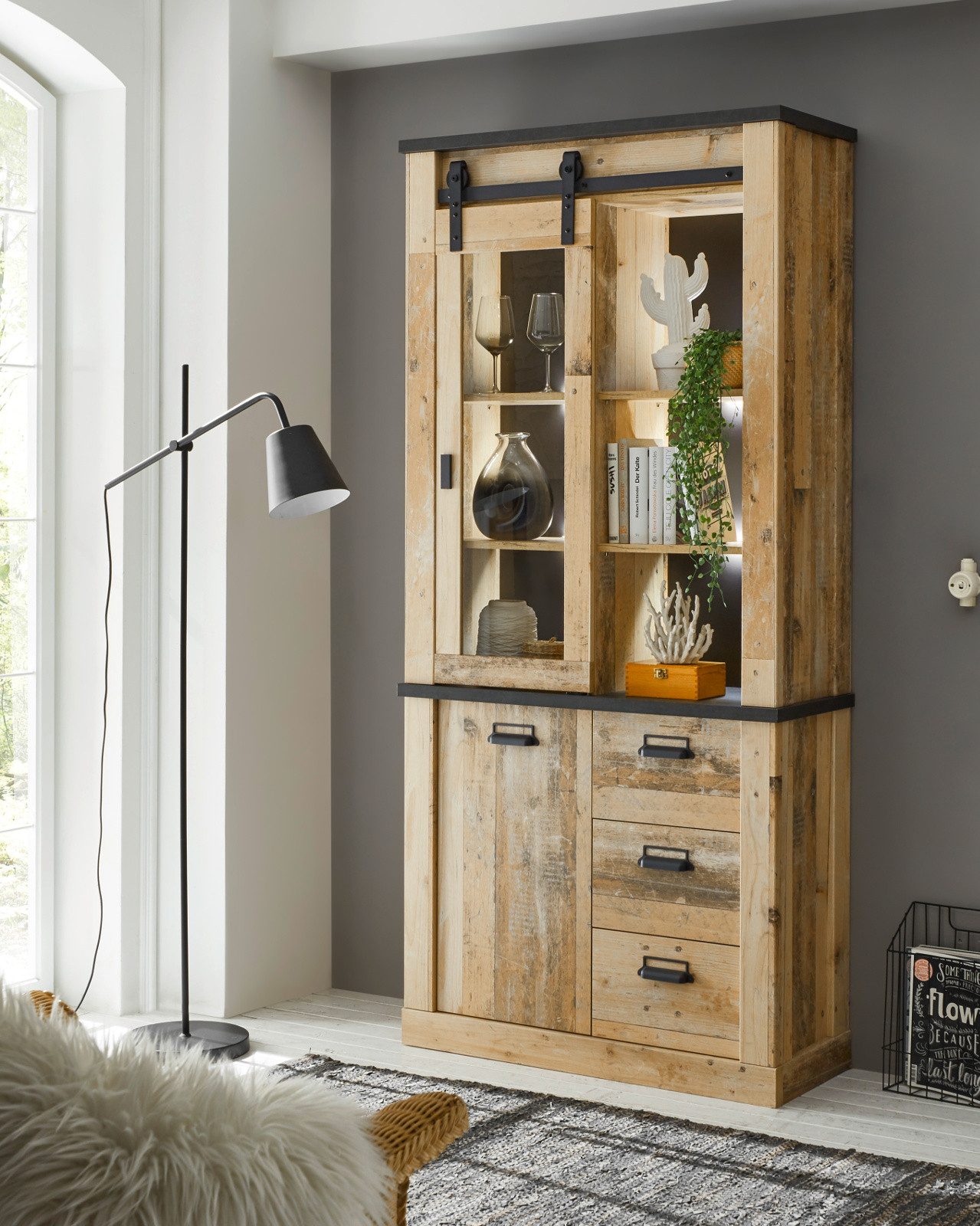 Furn.Design Stauraumvitrine Stove (Vitrinenschrank in Used Wood, 93 x 201 cm) mit Schiebetür, Soft-Close