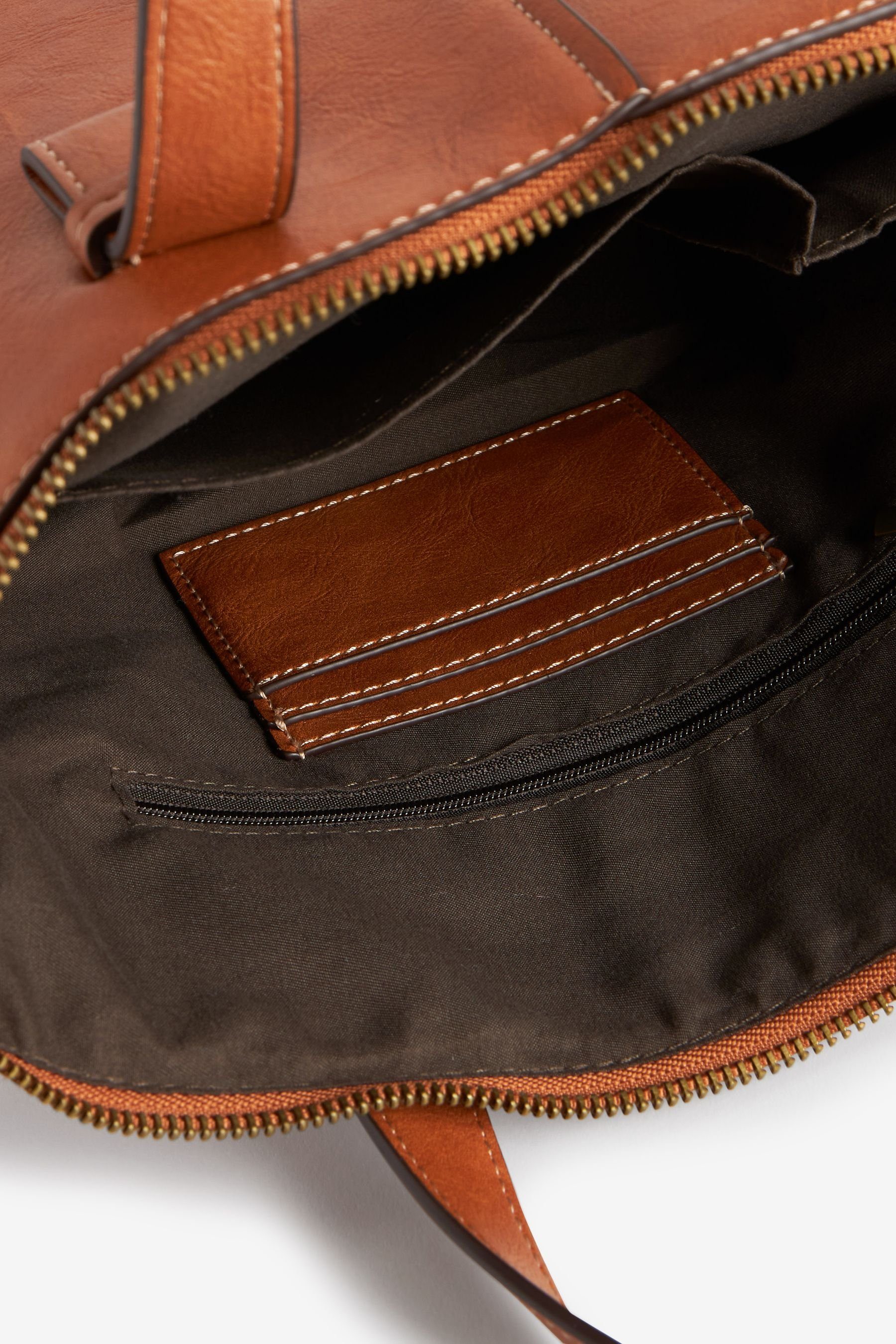 Kontrastfarbe Handtasche in Brown (1-tlg) Trageriemen Tan Stroh-Handtasche mit Next