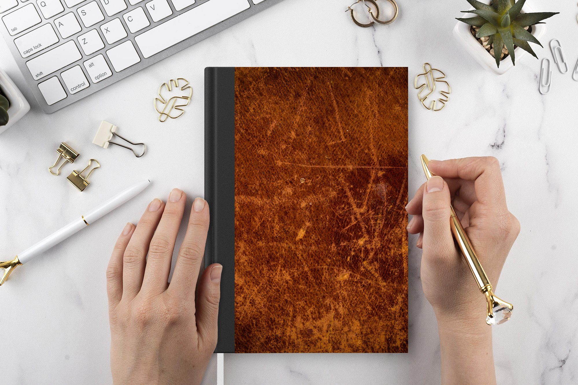 MuchoWow Notizbuch Leder - Lederoptik - Braun - Orange, Notebook, Notizblock a5, Tagebuch, Journal Liniert