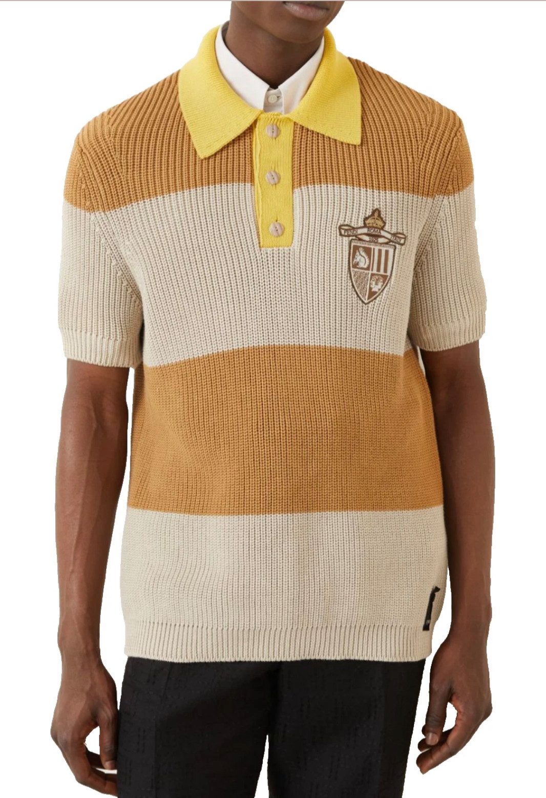 FENDI Strickpullover Strick Poloshirt mit Aufnäher Exklusives Wappen-Detail auf der Brust