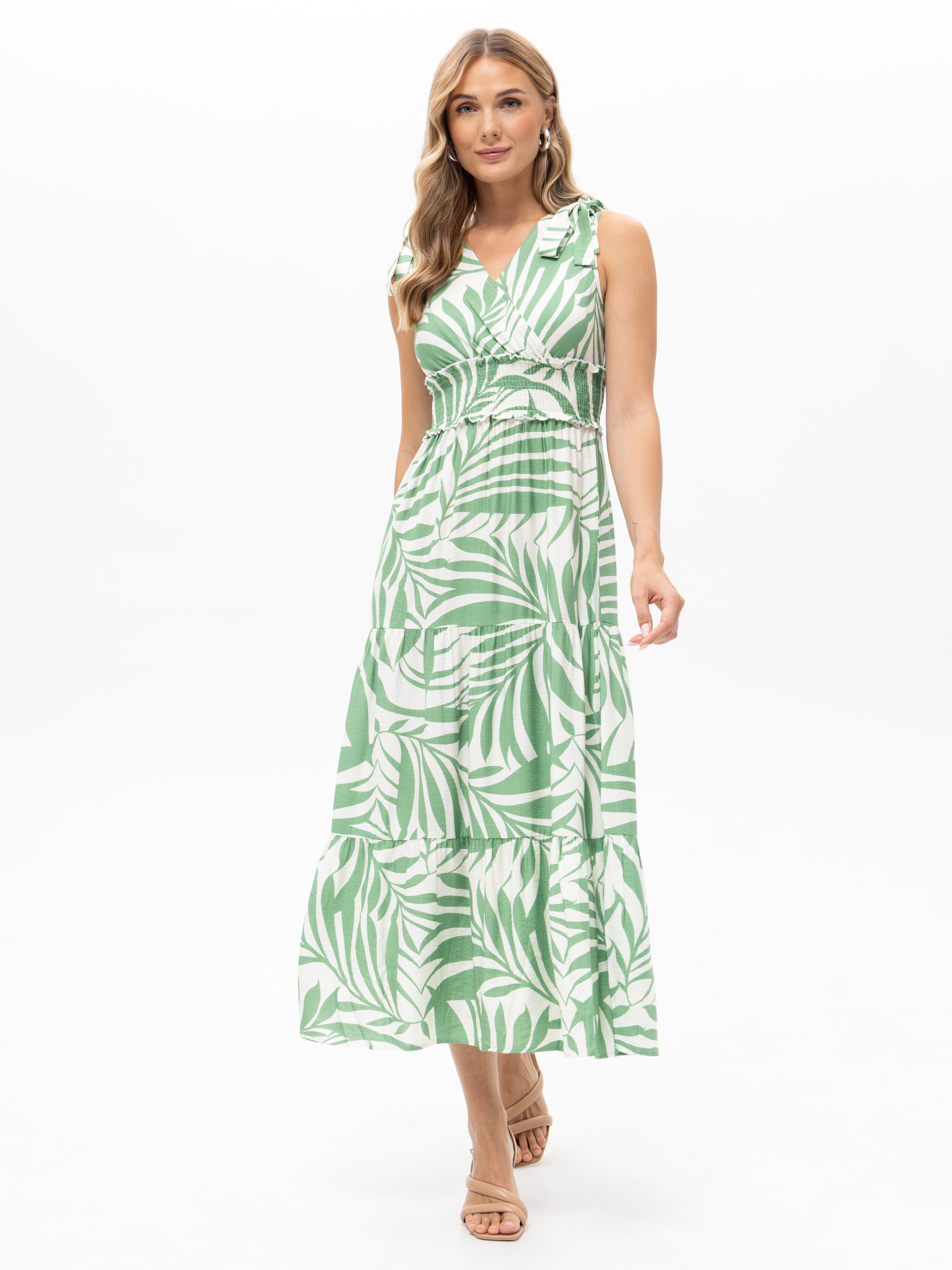 Passioni Sommerkleid mit floralem Muster Luftiges Maxikleid mit grünem floralen Print