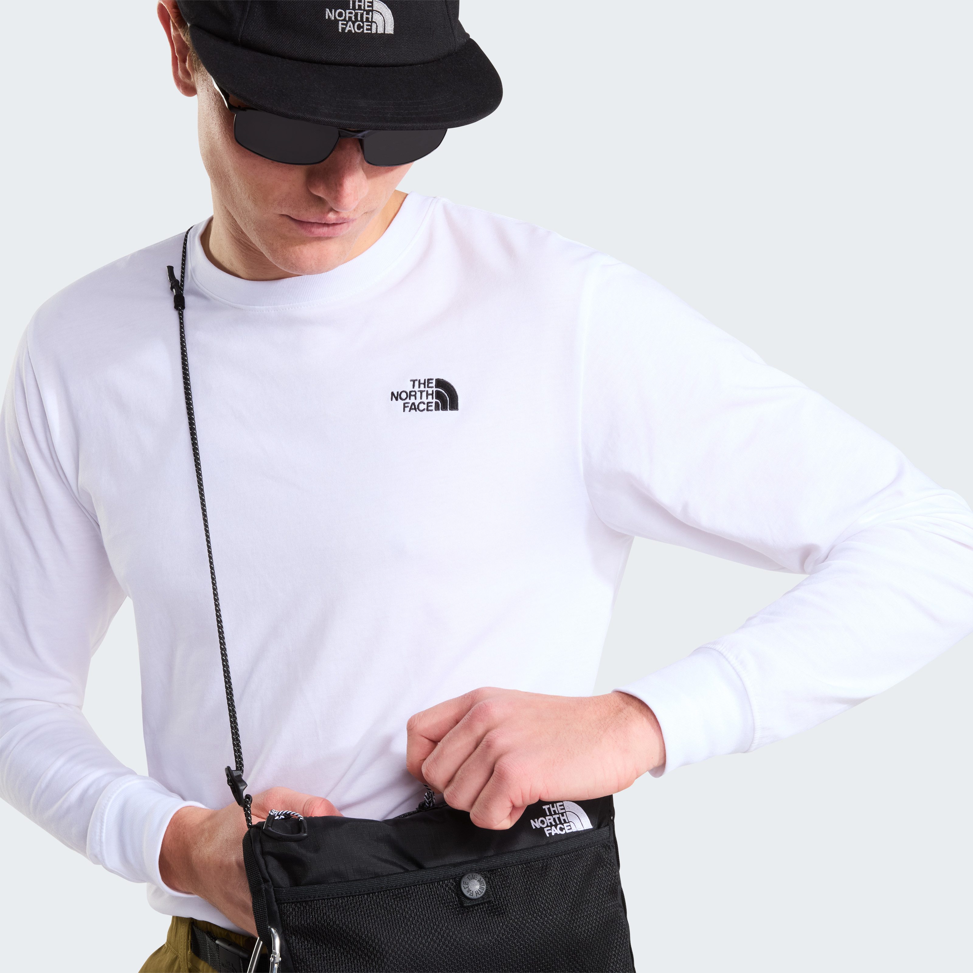 The North Face T-Shirt M EVOLUTION SIMPLE DOME REGULAR LONG SLE reguläre Passform, Kurzarm, für Fitness und aktive Freizeit
