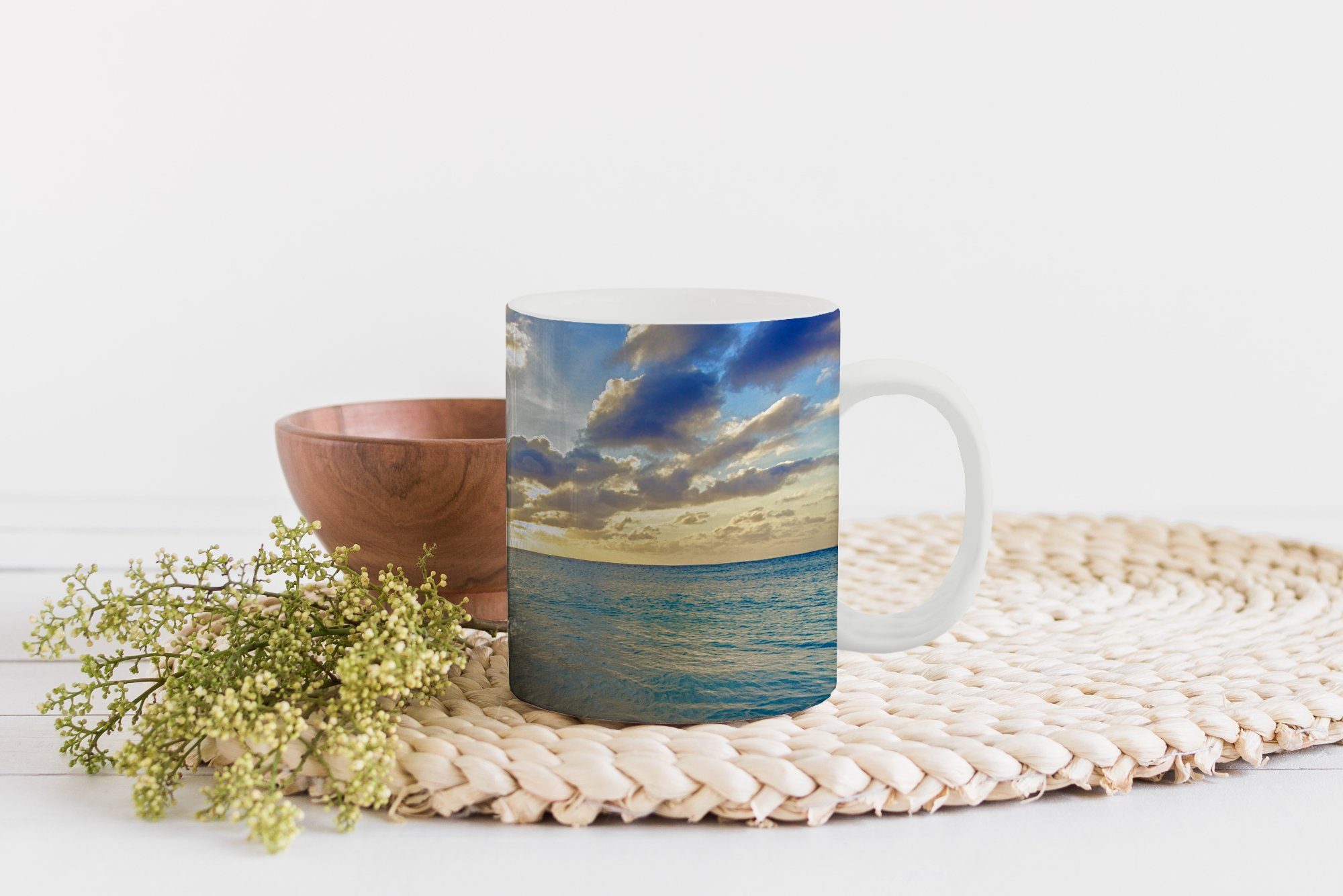 Keramik, Wolken Teetasse, Tasse Teetasse, Geschenk - - Kaffeetassen, - Sonne, Becher, Meer Strand MuchoWow
