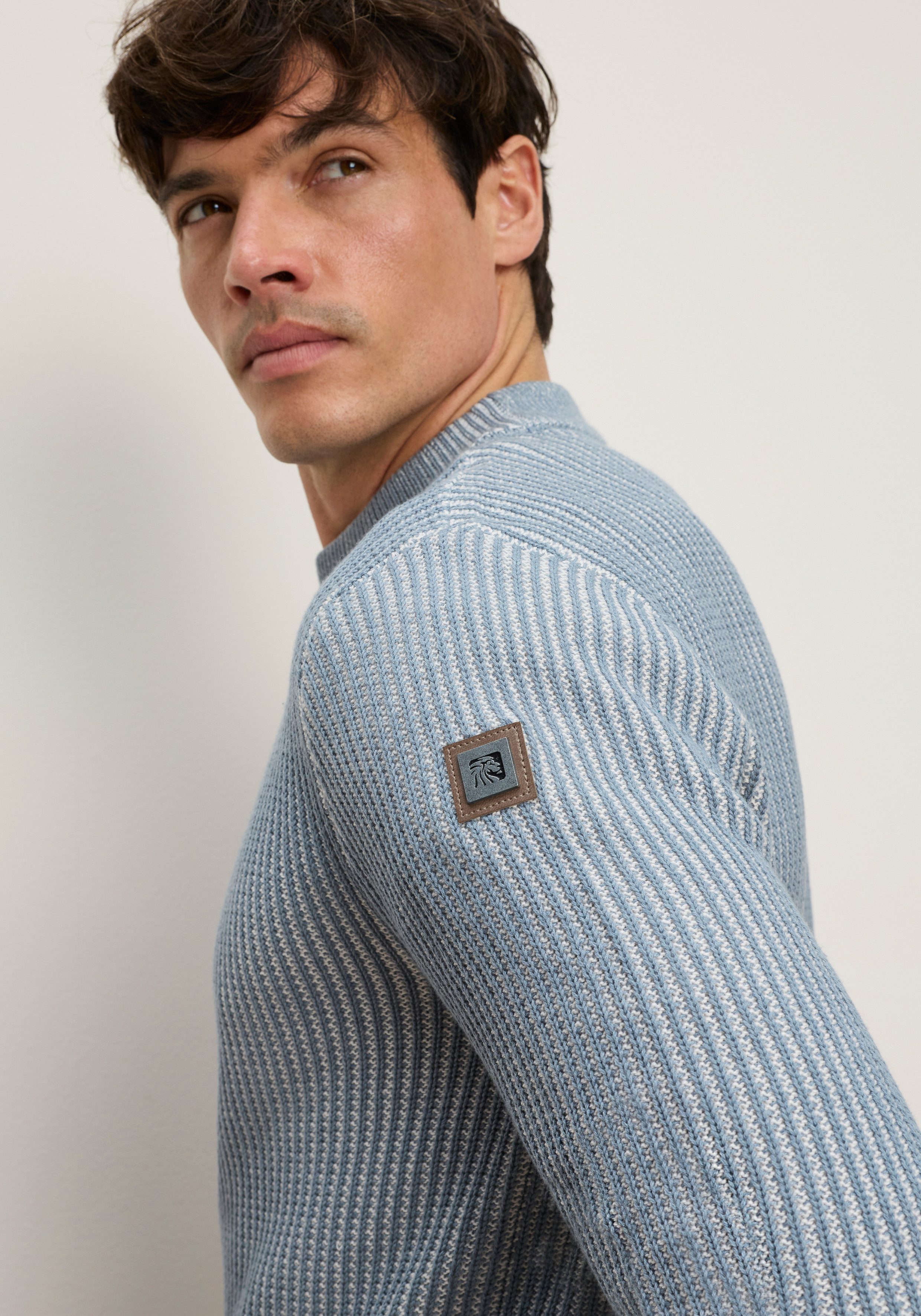 Man's World Stehkragenpullover Neue Kollektion! Highlight 2-farbiger Struktureffekt Strickmaterial, mit Rippbündchen am Ausschnitt, regular fit