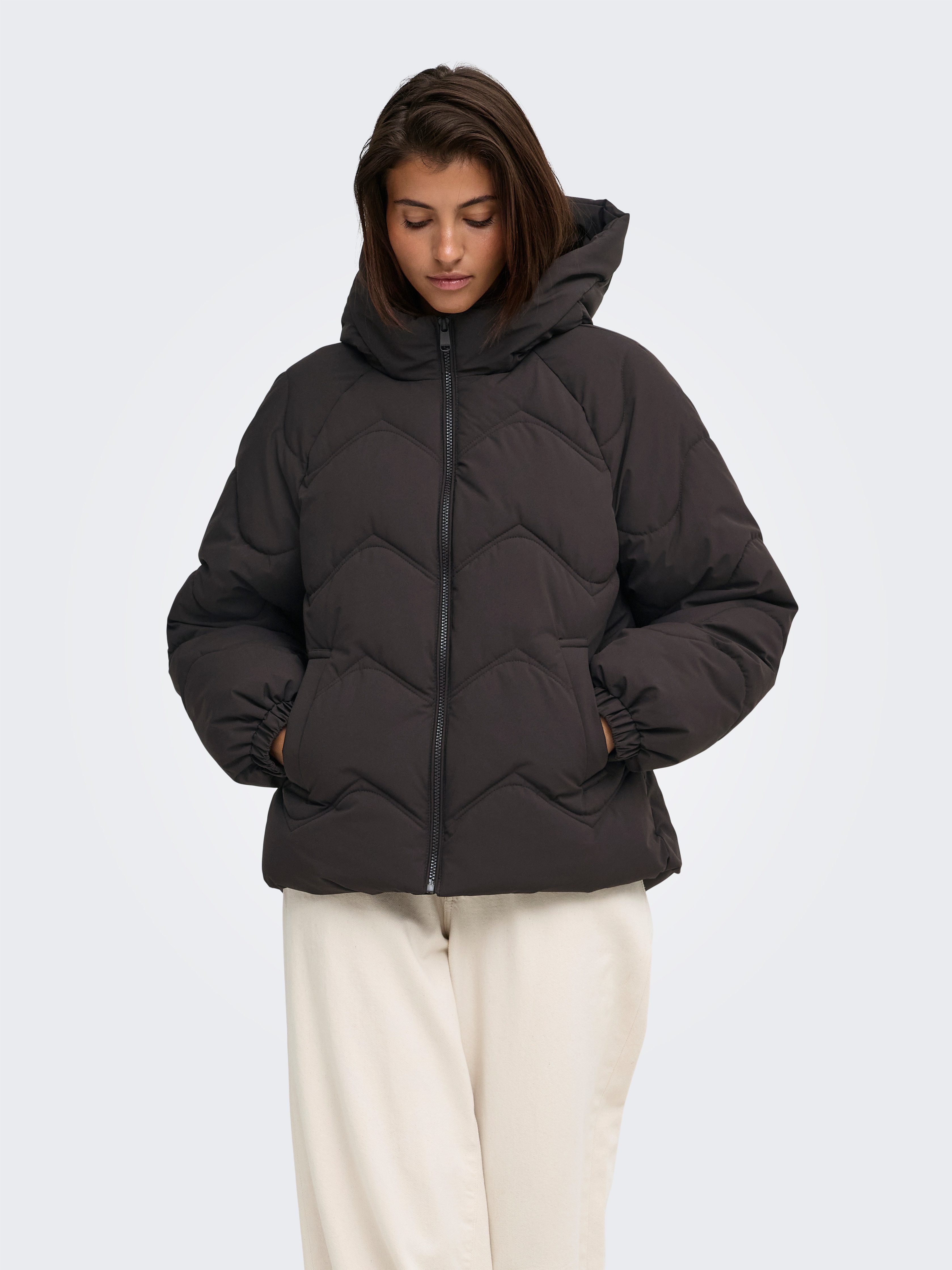 JDY Steppjacke JDYPOWER SHORT HOOD PUFFER OTW HAB Kunstfaser