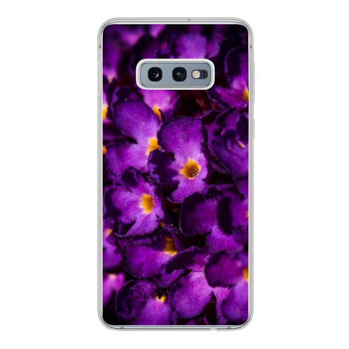 MuchoWow Handyhülle Beleuchtete Schmetterlingsstrauchblüten Phone Case Handyhülle Samsung Galaxy S10e Silikon Schutzhülle