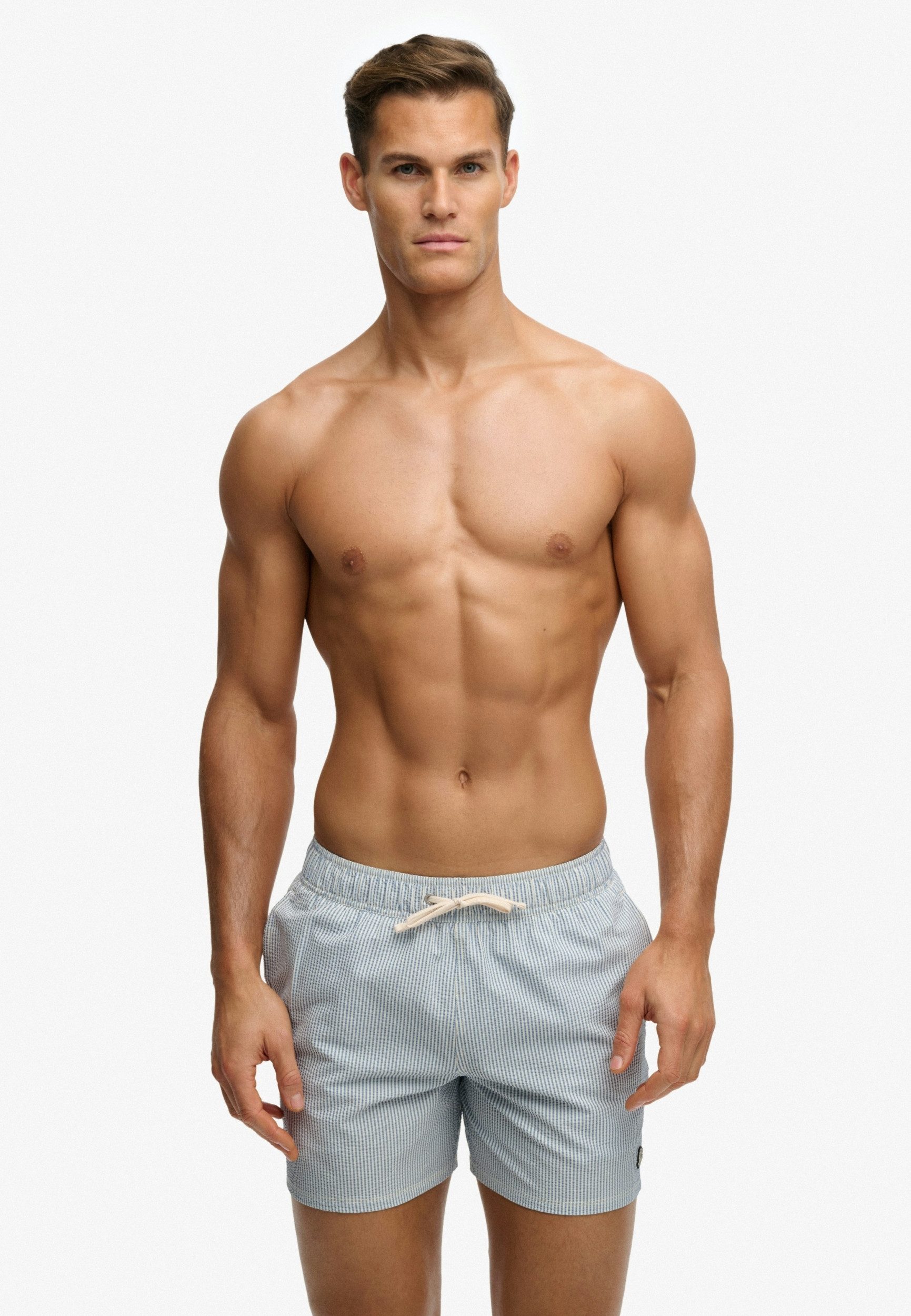 Superdry Badeshorts SEER SUCKER 15 SWIM SHORT Rice White/Endless Sky Stripe