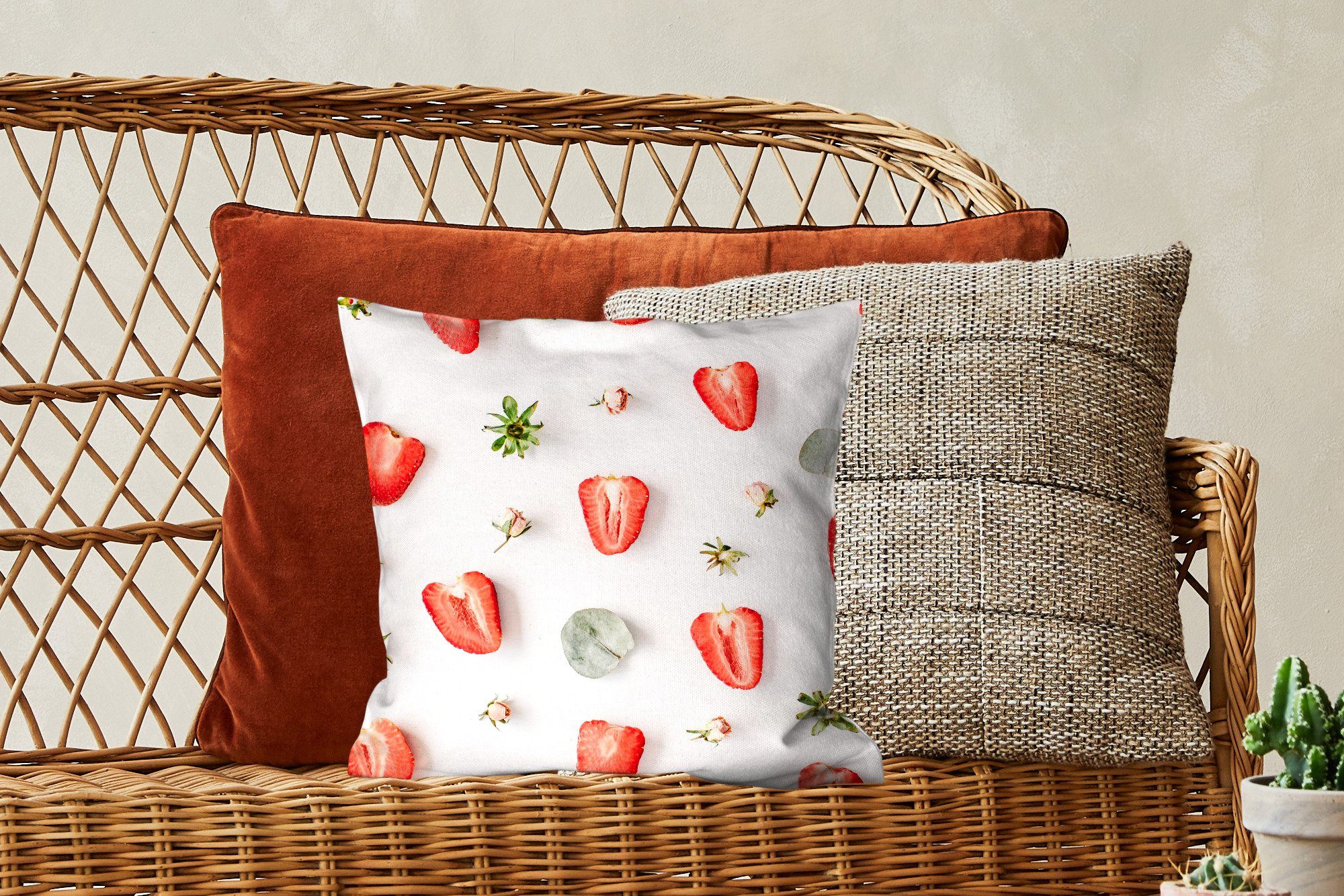 Wohzimmer, MuchoWow für Zierkissen Füllung Sommer - Dekokissen - Deko, Eiswürfel, Sofakissen Schlafzimmer, mit Erdbeeren