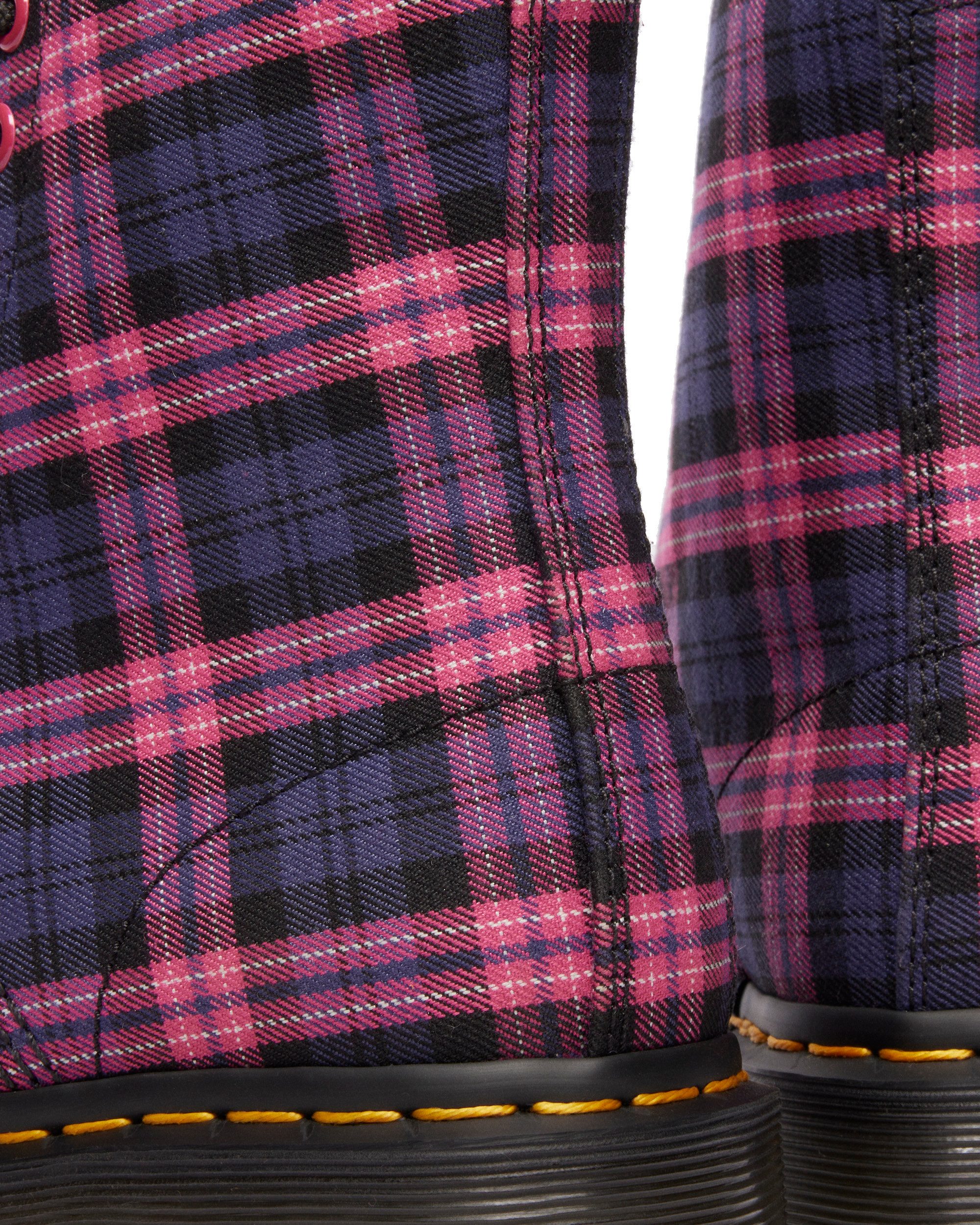 DR. MARTENS 1460 8 Eye Boot Schnürstiefelette Festival, Blockabsatz, Schnürboots mit gelber Rahmennaht