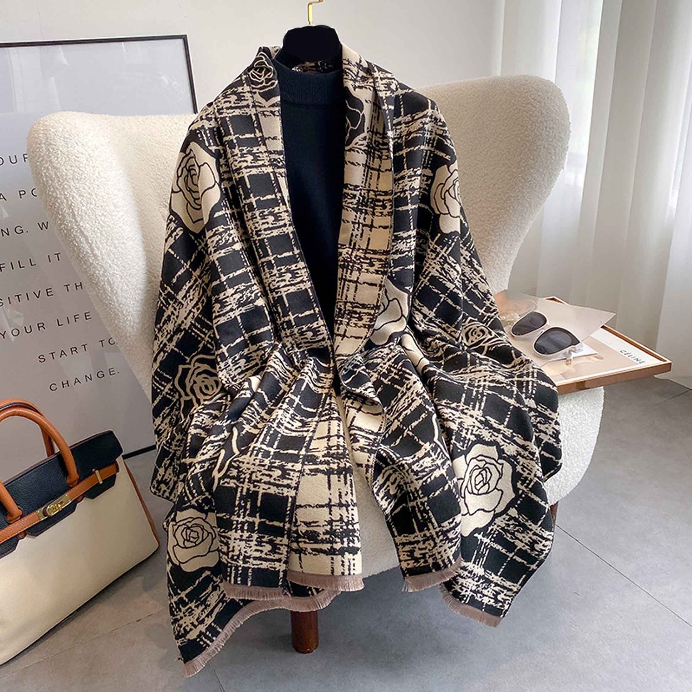 KINSI Modeschal Damen Schal Winter, großer Schal mit Rosen Muster, weich und warm, Elegantes Damen Tuch mit Rosenprint, modisches Halstuch für kalte Tage
