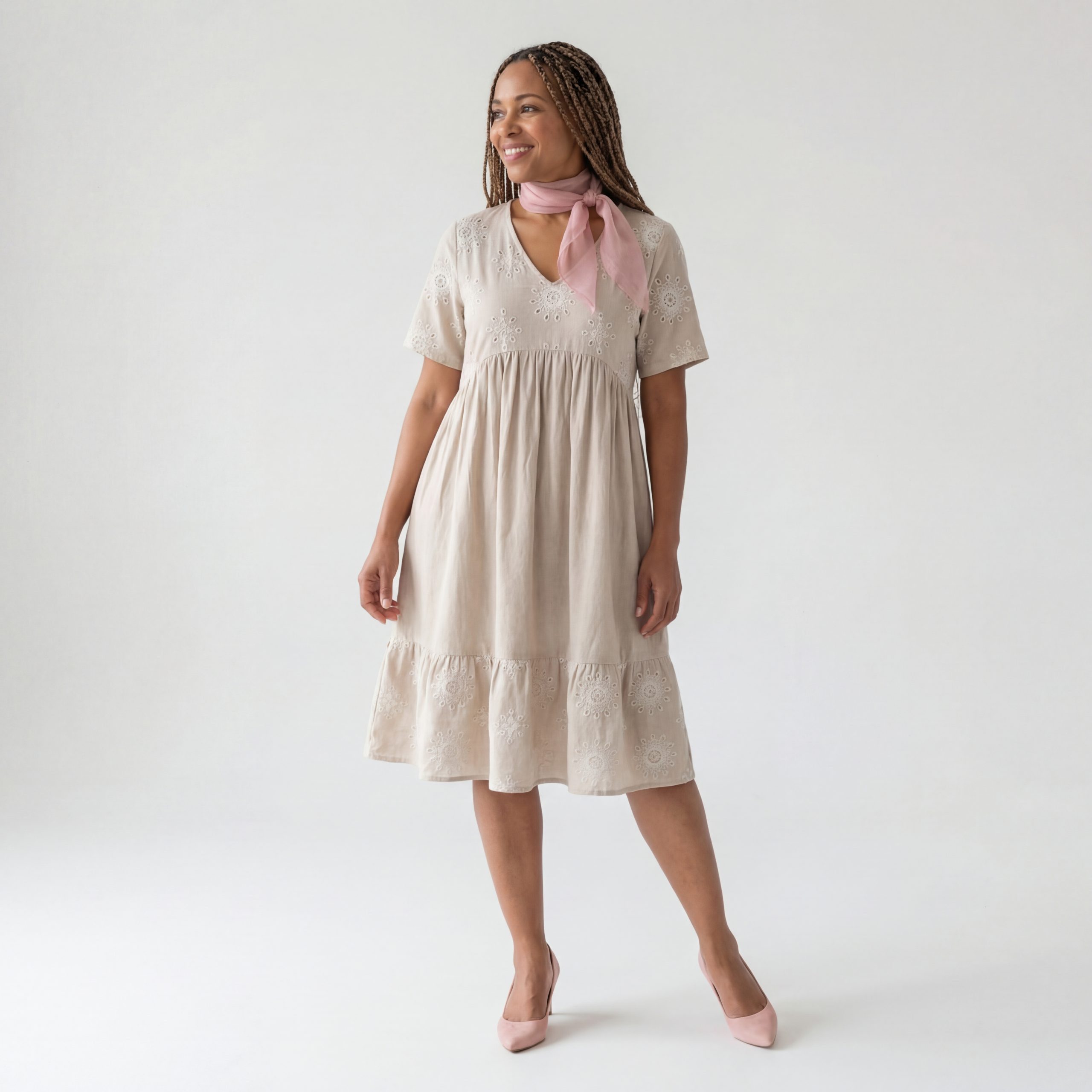 OriginalYou Sommerkleid Strandkleider Leichte Sommerkleider Damen Midi Kleider Boho Stil erhältlich in Größe 40/44, mit V-Ausschnitt, mit Boho Stickerei – Bild 3 von 5