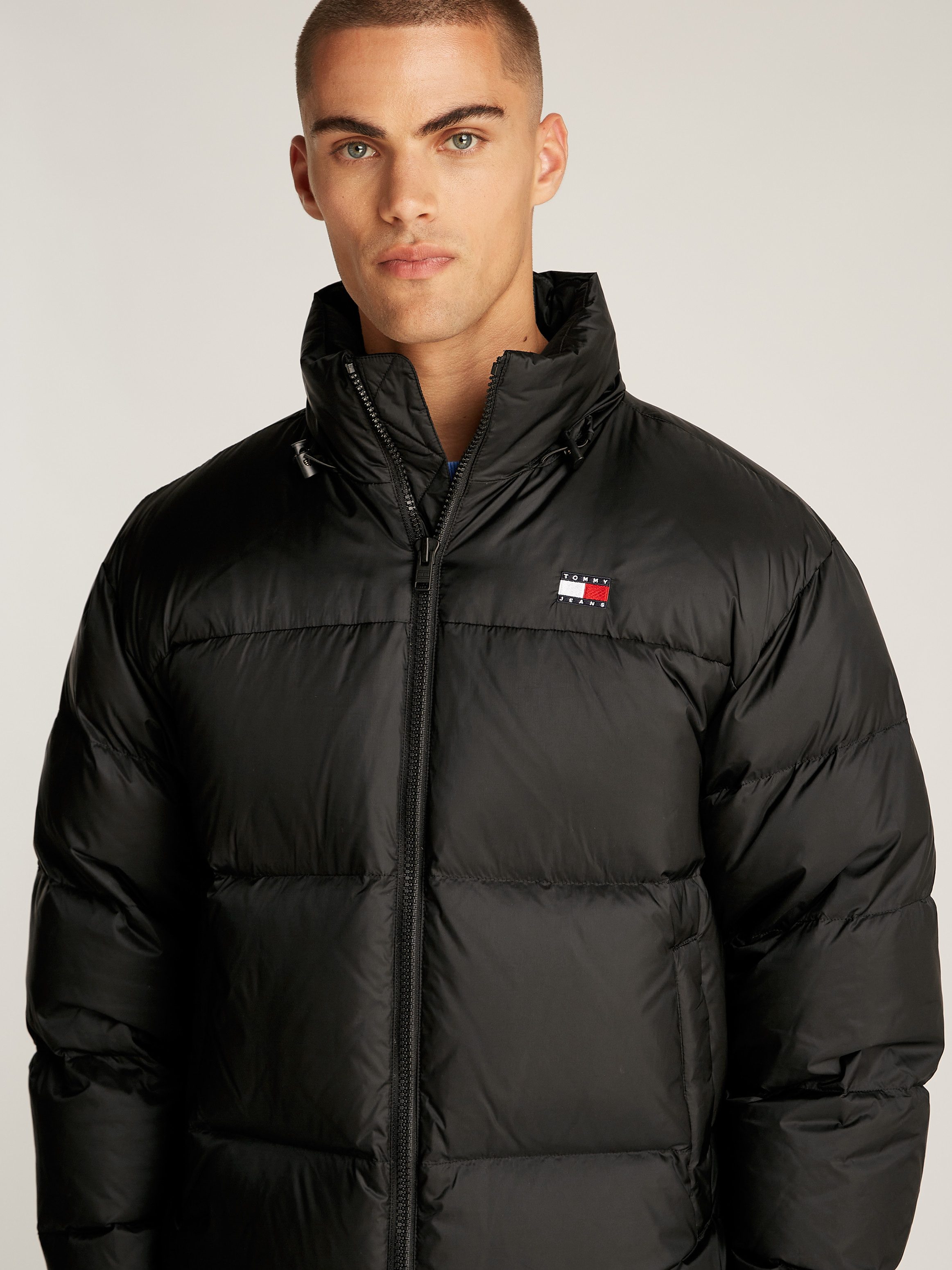 Tommy Jeans Steppjacke TJM ALASKA PCKBLE HD PUFFER EXT mit Logostickerei