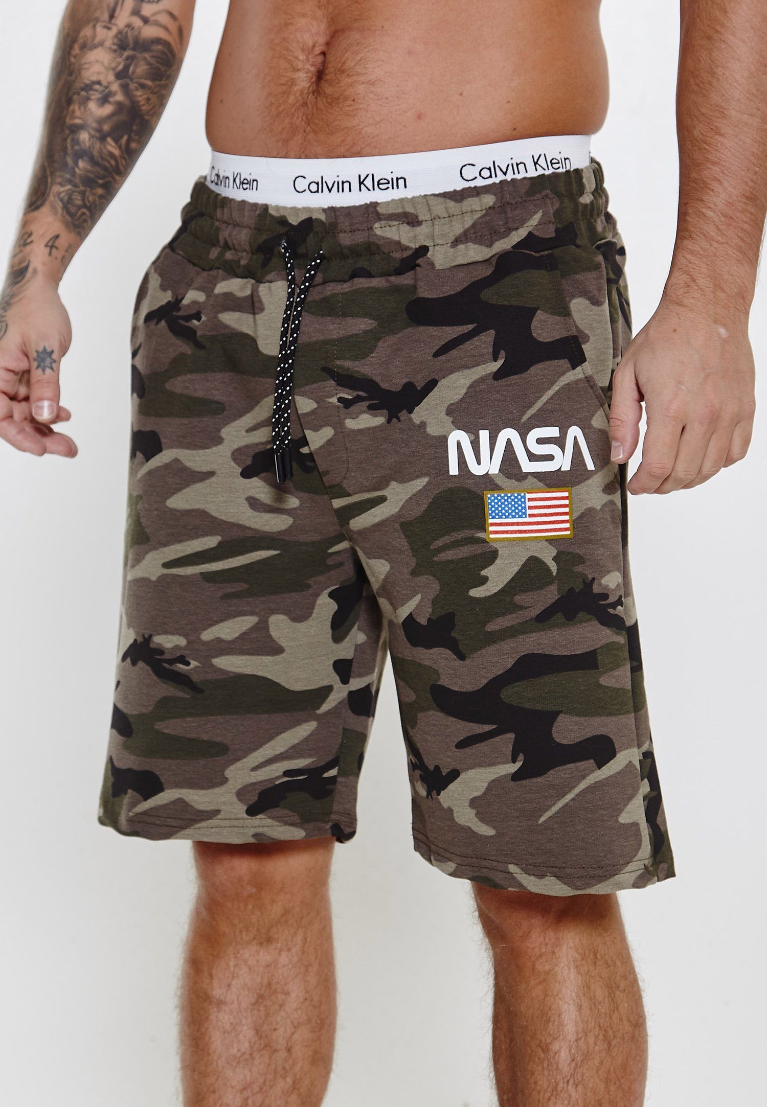 Shorts Bermudas Sweatpants, Camo Freizeit 1-tlg., Design) modischem Casual im (Kurze OneRedox SH-3711 Hose Fitness Oliv