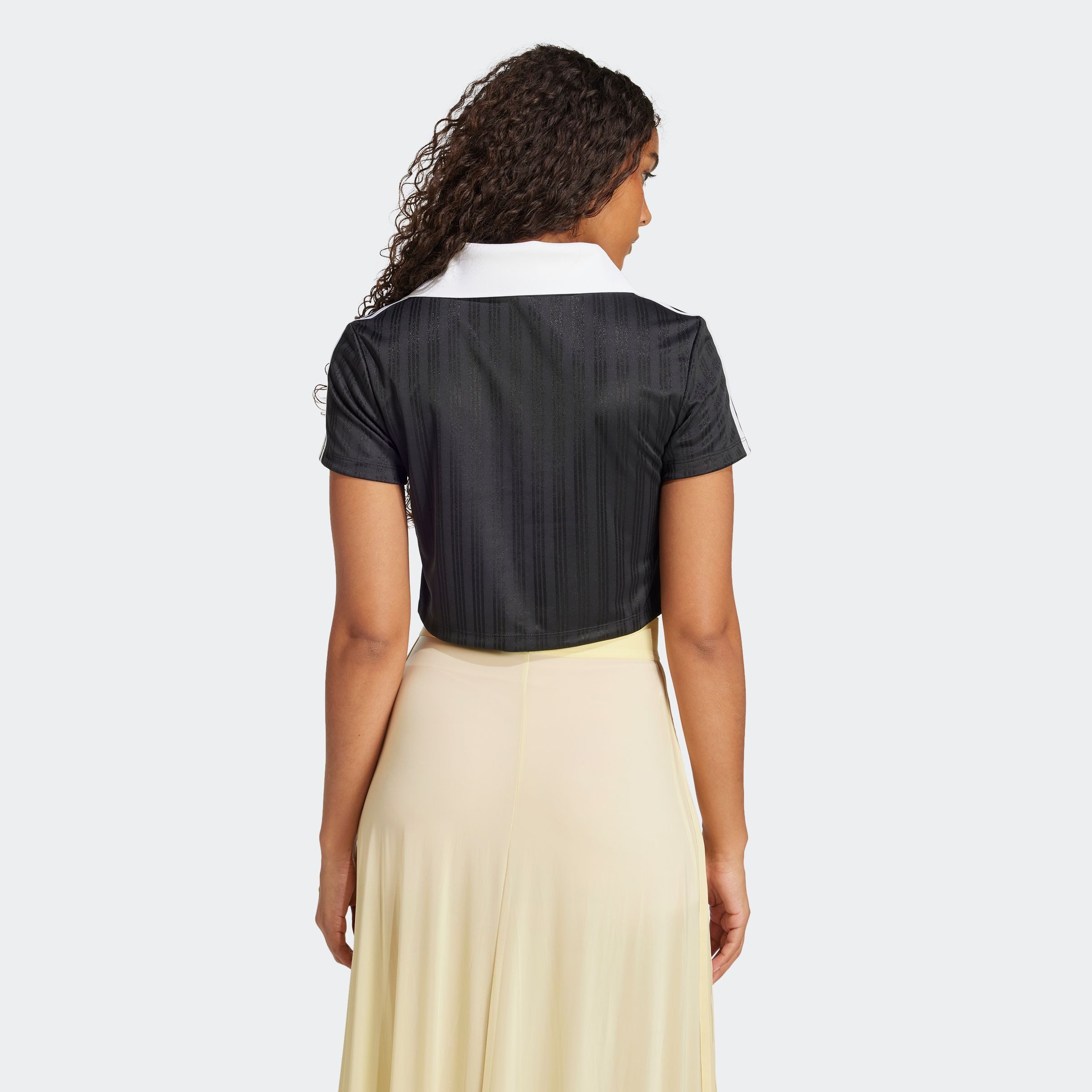 adidas Originals Poloshirt V-NECK POLO kastiger Schnitt, gecroppte Länge, 3 günstig online kaufen