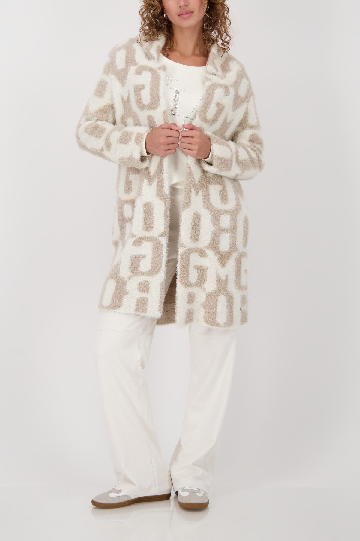 Monari Longstrickjacke Jacke Strickmantel Plüsch Regular fit mit V-Ausschnitt