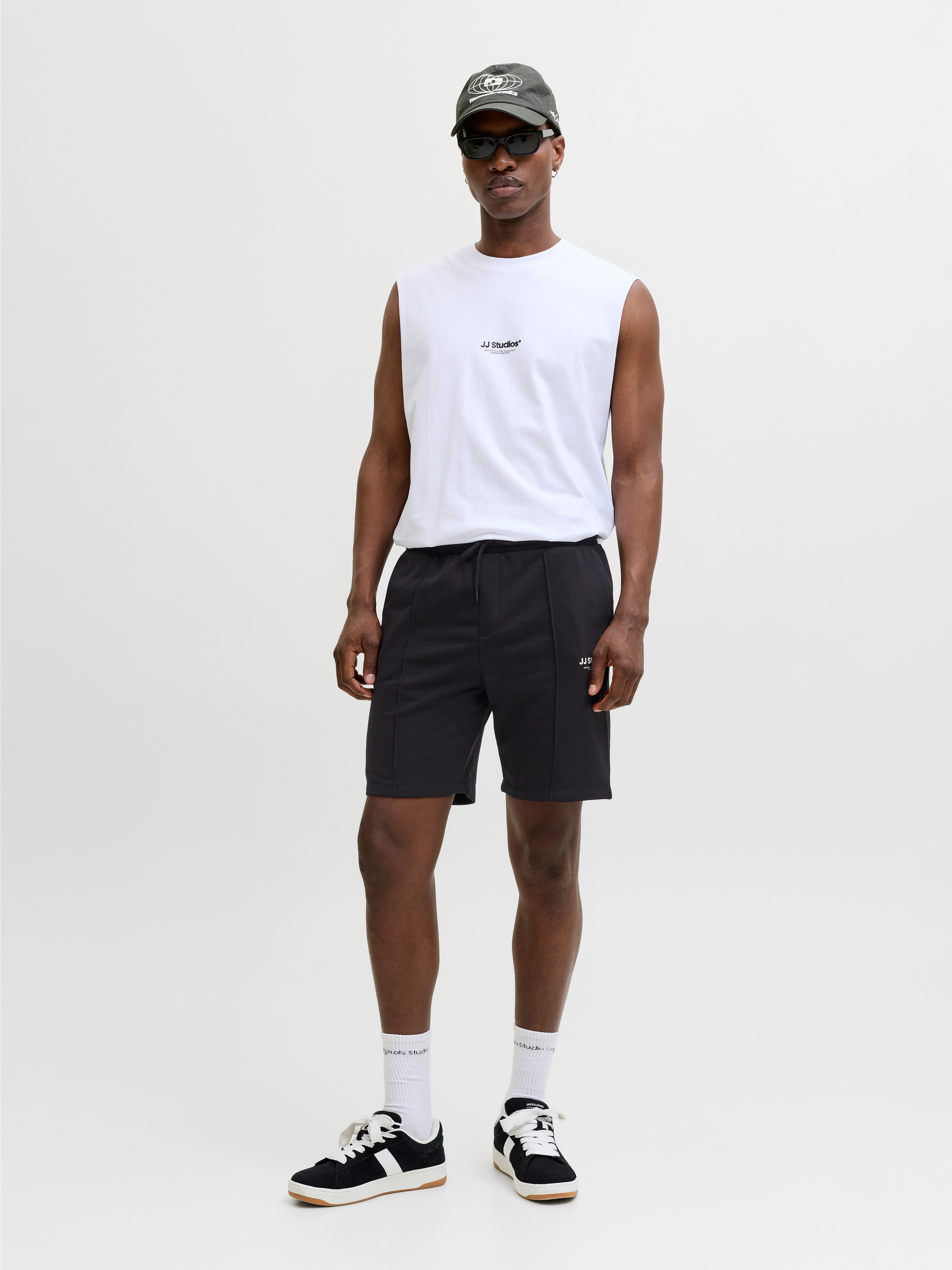 Jack & Jones Sweatshorts JPSTKANE SOHO SWEAT SHORTS MID SN Baumwollmischung, loose fit