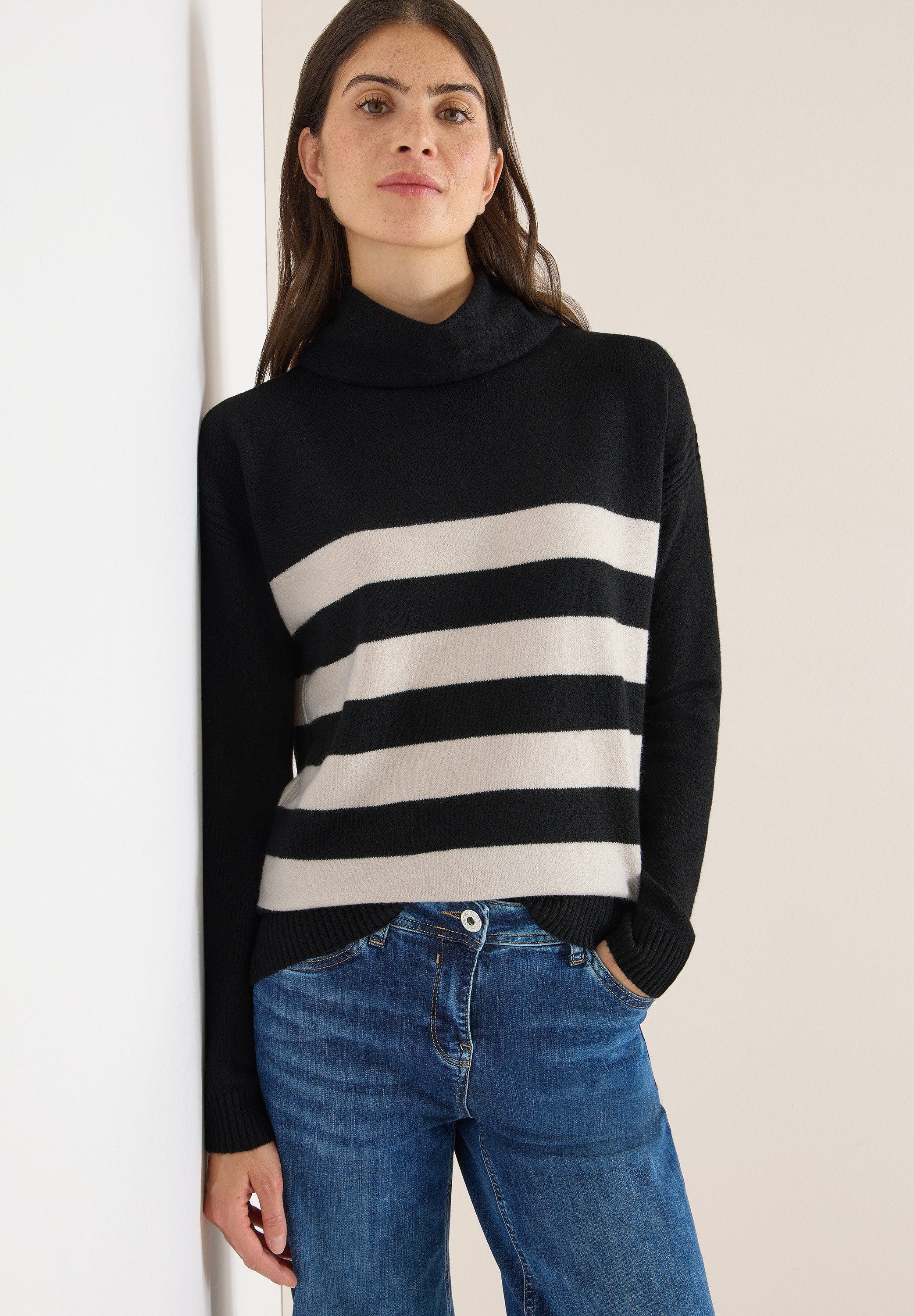 CECIL Rollkragenpullover mit Colorblocking-Streifen und großem Kragen günstig online kaufen