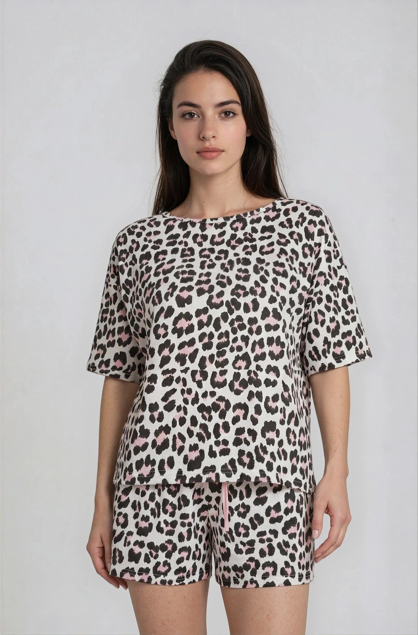 Mademoiselle Sommeil Shorty Schlafanzug mit Allover Animal-Print in Schwarz & Rosé (2 tlg., 1 Stück) aus 100% Baumwolle
