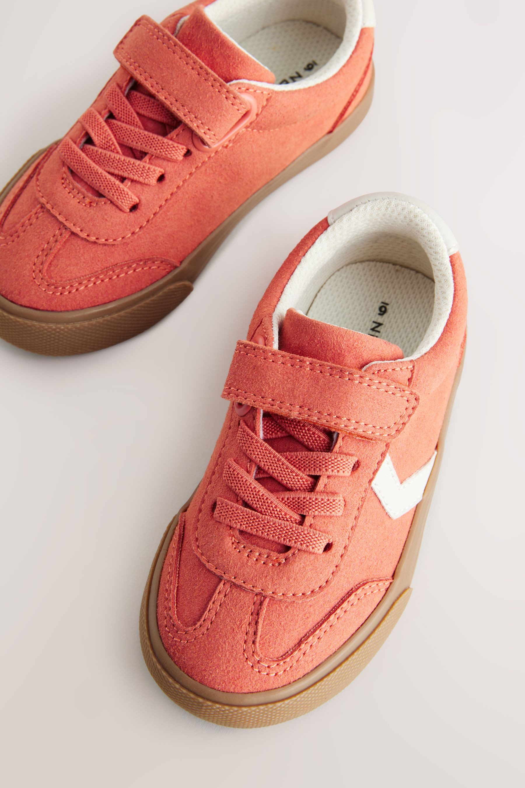 Next Sneaker mit Klettverschluss und Elastiksenkeln günstig online kaufen