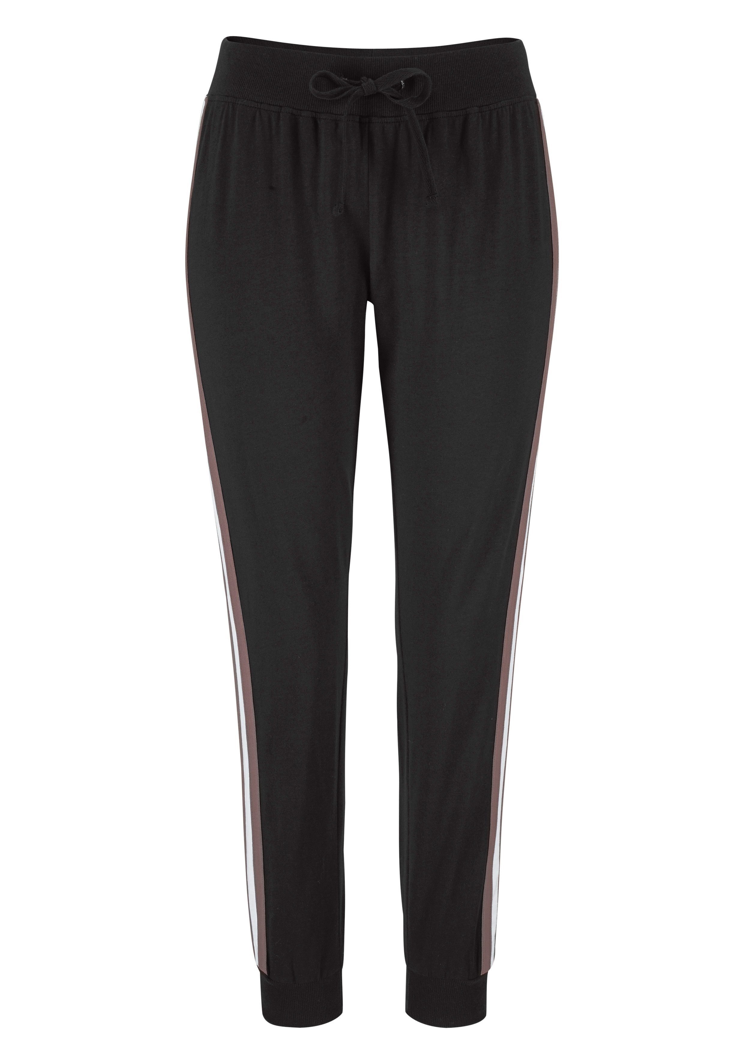 Buffalo Pyjama (2 tlg) mit Sternenprint. € 36,99