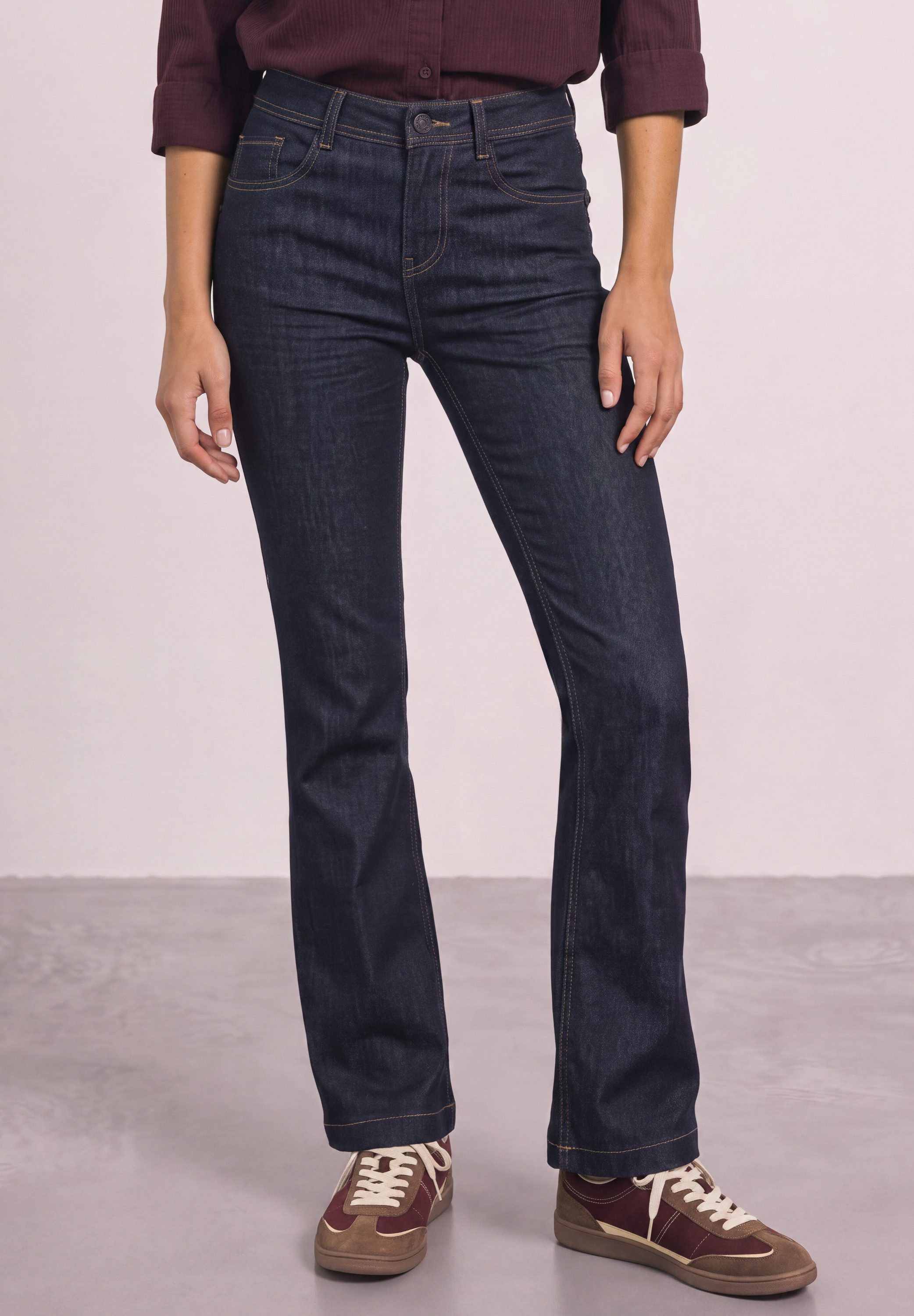 STREET ONE Bootcut-Jeans Style Blaire im Slim Fit / mit Stretch
