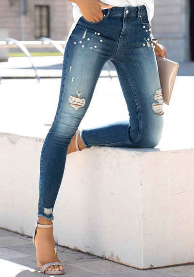 LASCANA Destroyed-Jeans mit aufgenähten Perlen
