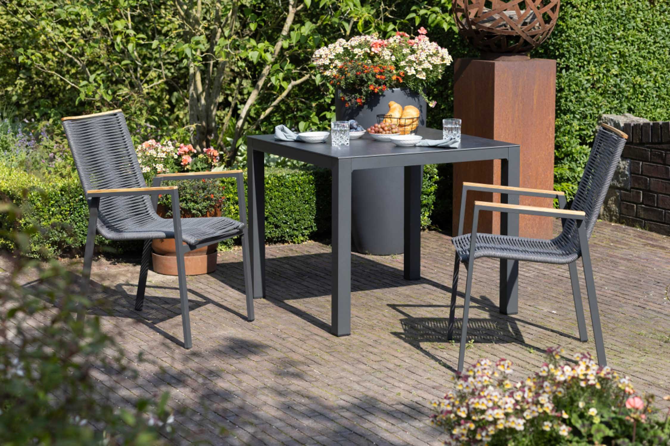 MR.DEKO Gartenlounge-Set Diningsessel Alicante mit Tisch Tarifa 90x90cm