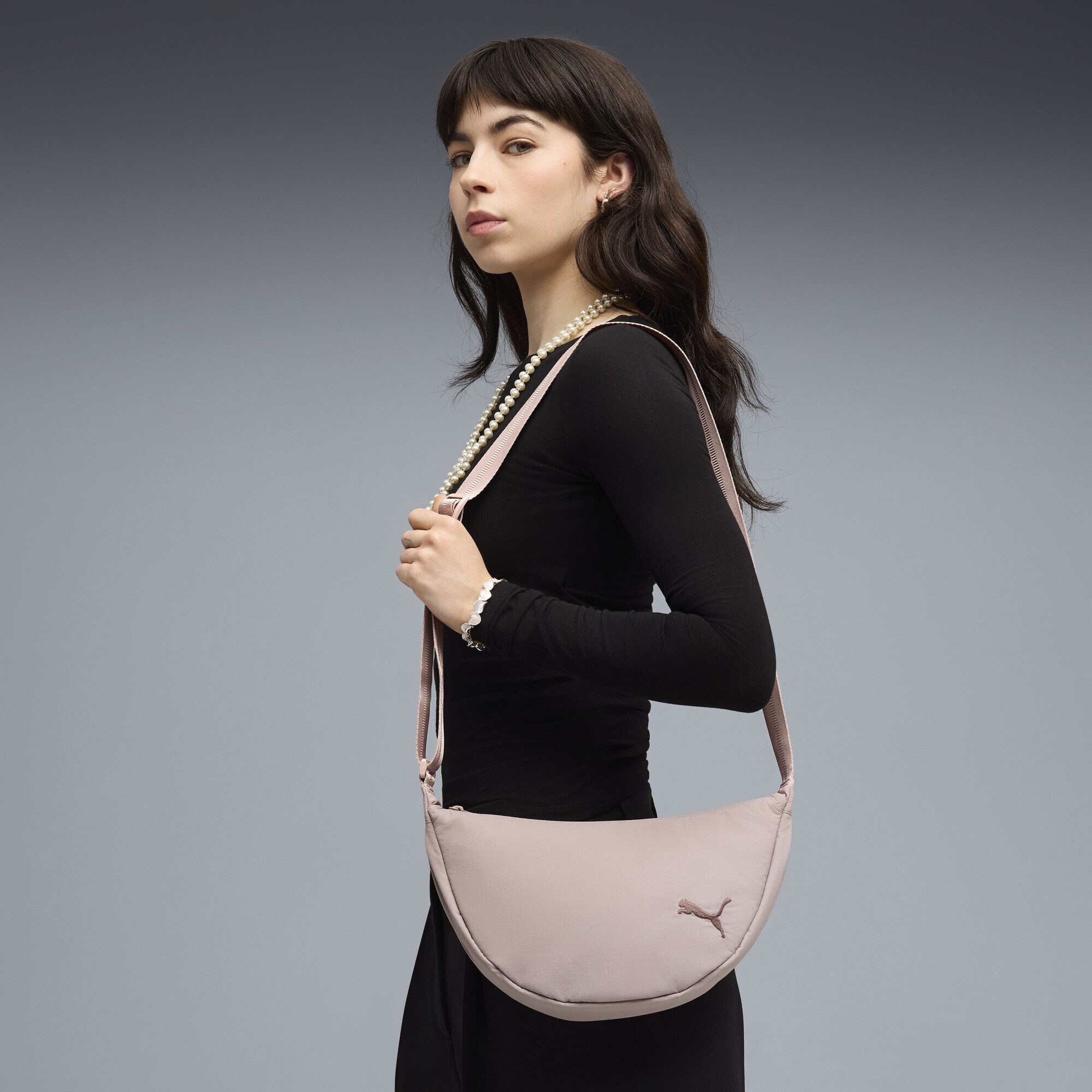 PUMA Handtasche HER 3L Halbrunde Tasche Damen