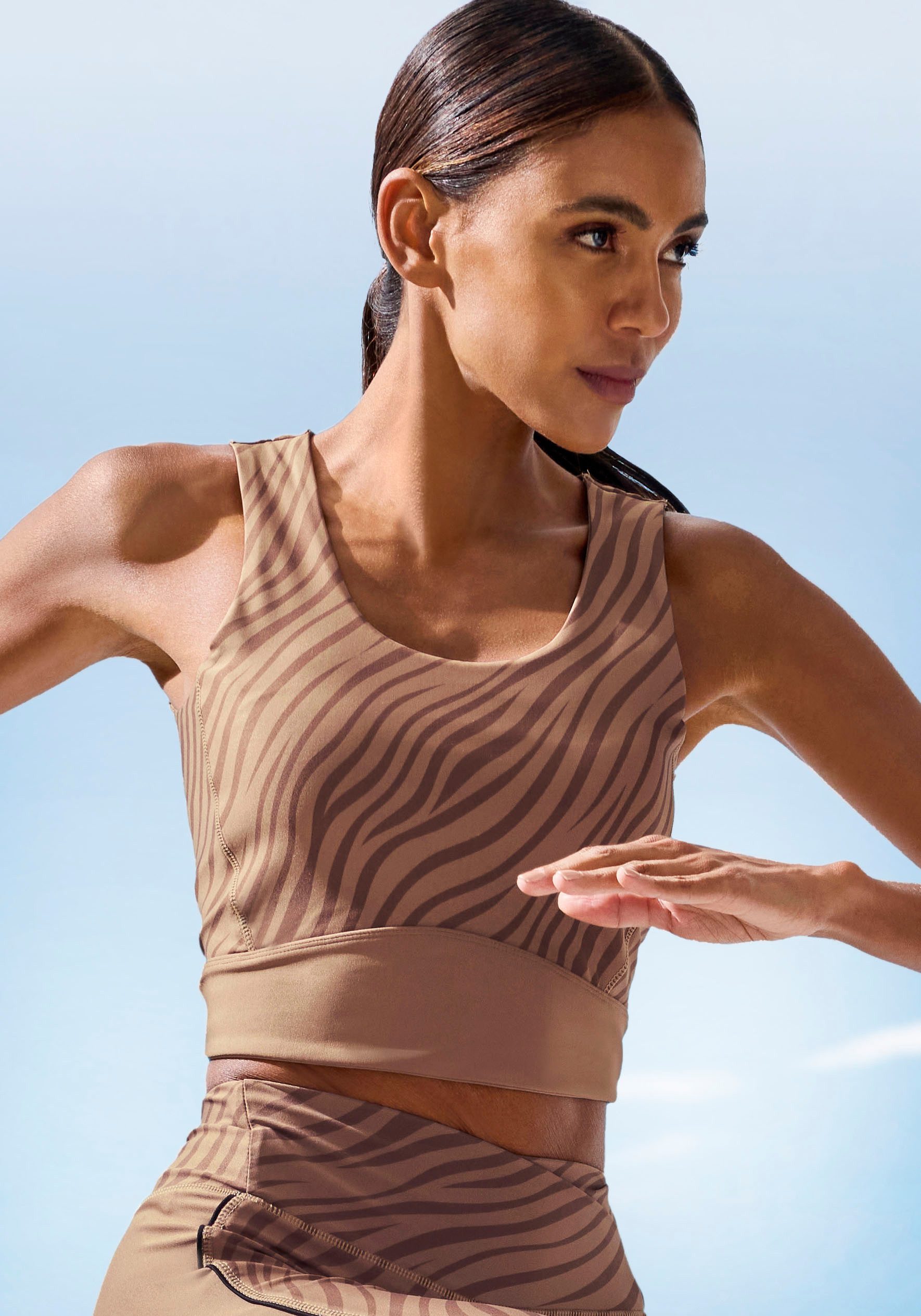 LASCANA ACTIVE Crop-Top Sporttop mit Cut-Outs günstig online kaufen