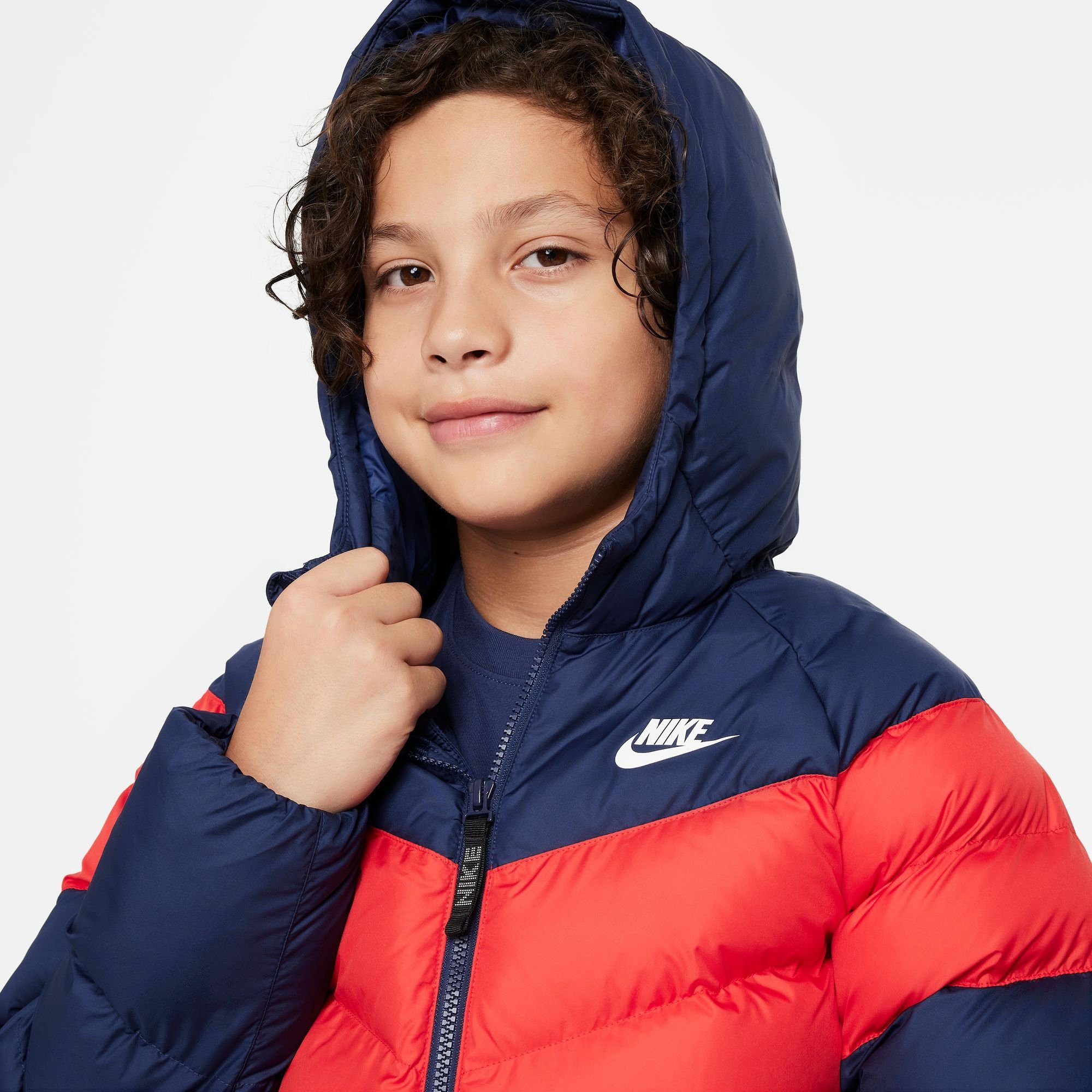 Nike Sportswear - Kinder MIDNIGHT JCKT Steppjacke NSW RED/WHITE für NAVY/UNIVERSITY FL HD K SYN
