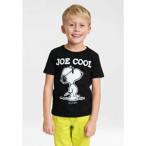 LOGOSHIRT T-Shirt Snoopy - Peanuts - Joe Cool mit Retro-Print