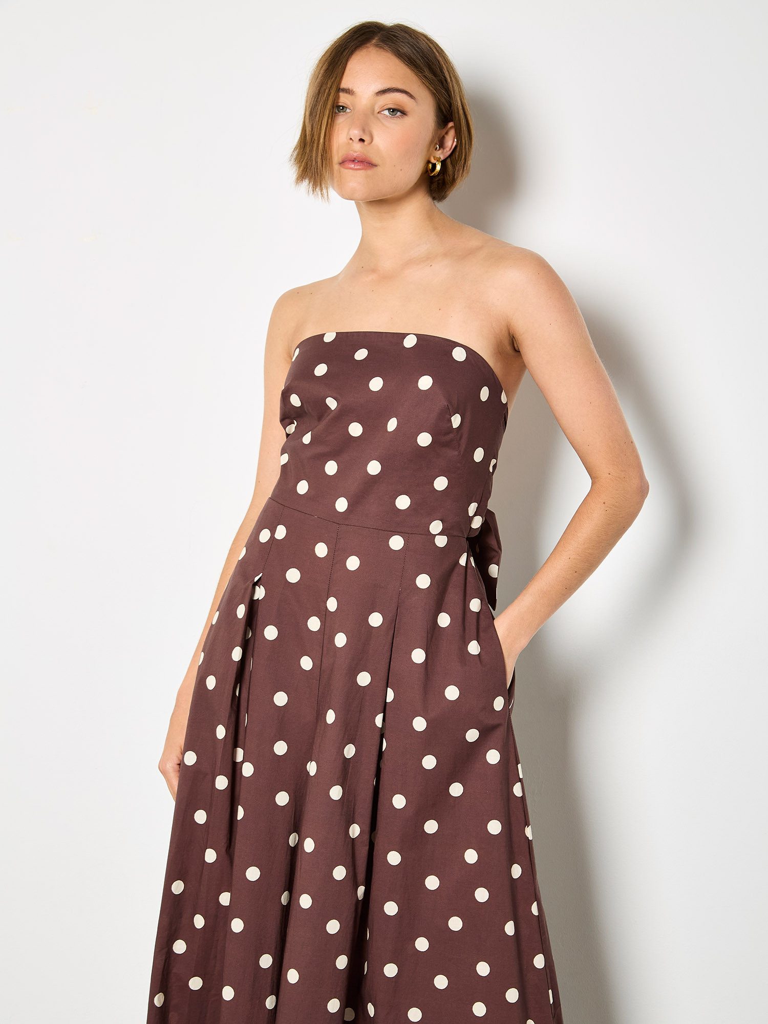 Apricot Jumpsuit Jumpsuit mit weitem Bein mit Schleife am Rücken und Polka-Dot-Muster