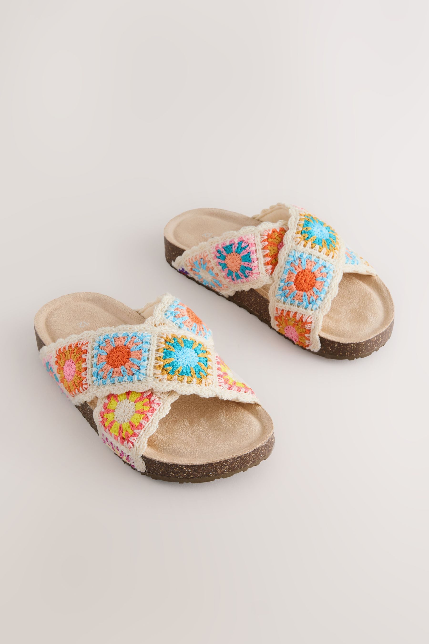 Next Schlupfsandalen mit Kork-Fußbett Sandale (1-tlg)
