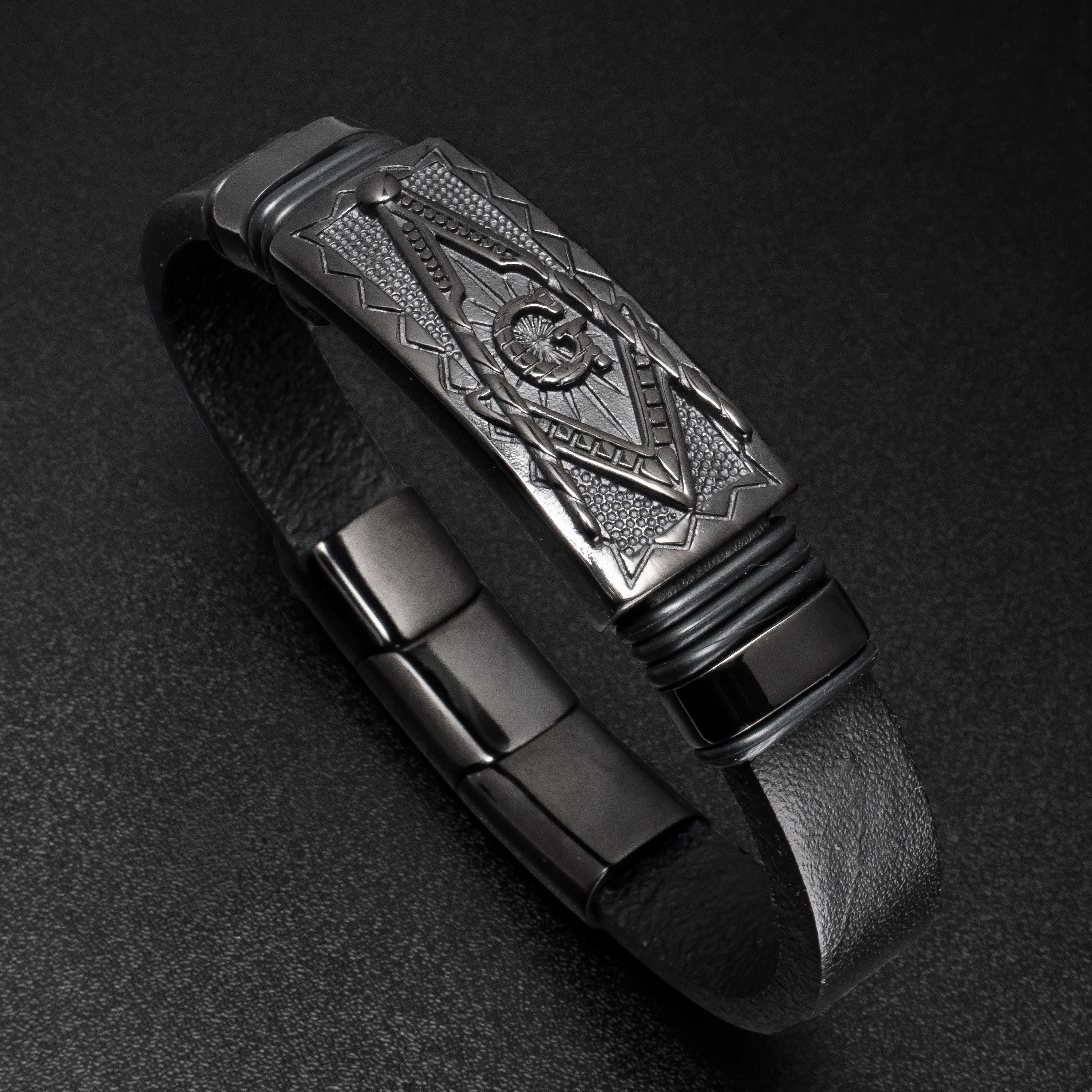 UNIQAL.de Lederarmband TOTEM Masonic Freimaurer – Echtleder & Edelstahl in Gold oder Schwarz (Herren Accessoire, Geschenkidee, Handarbeit, Symbolschmuck, Unisex), Hochwertig verarbeitet