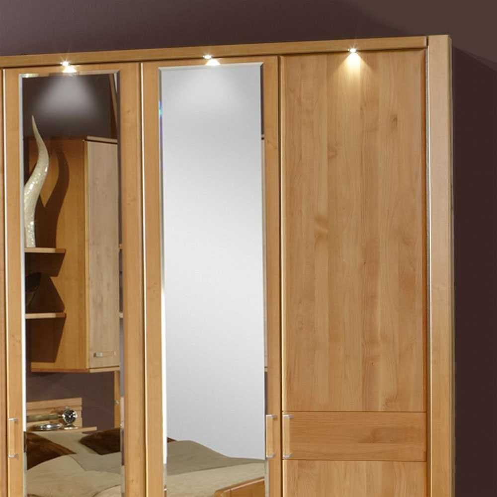 Pharao24 Kleiderschrank Sardanas aus Massivholz