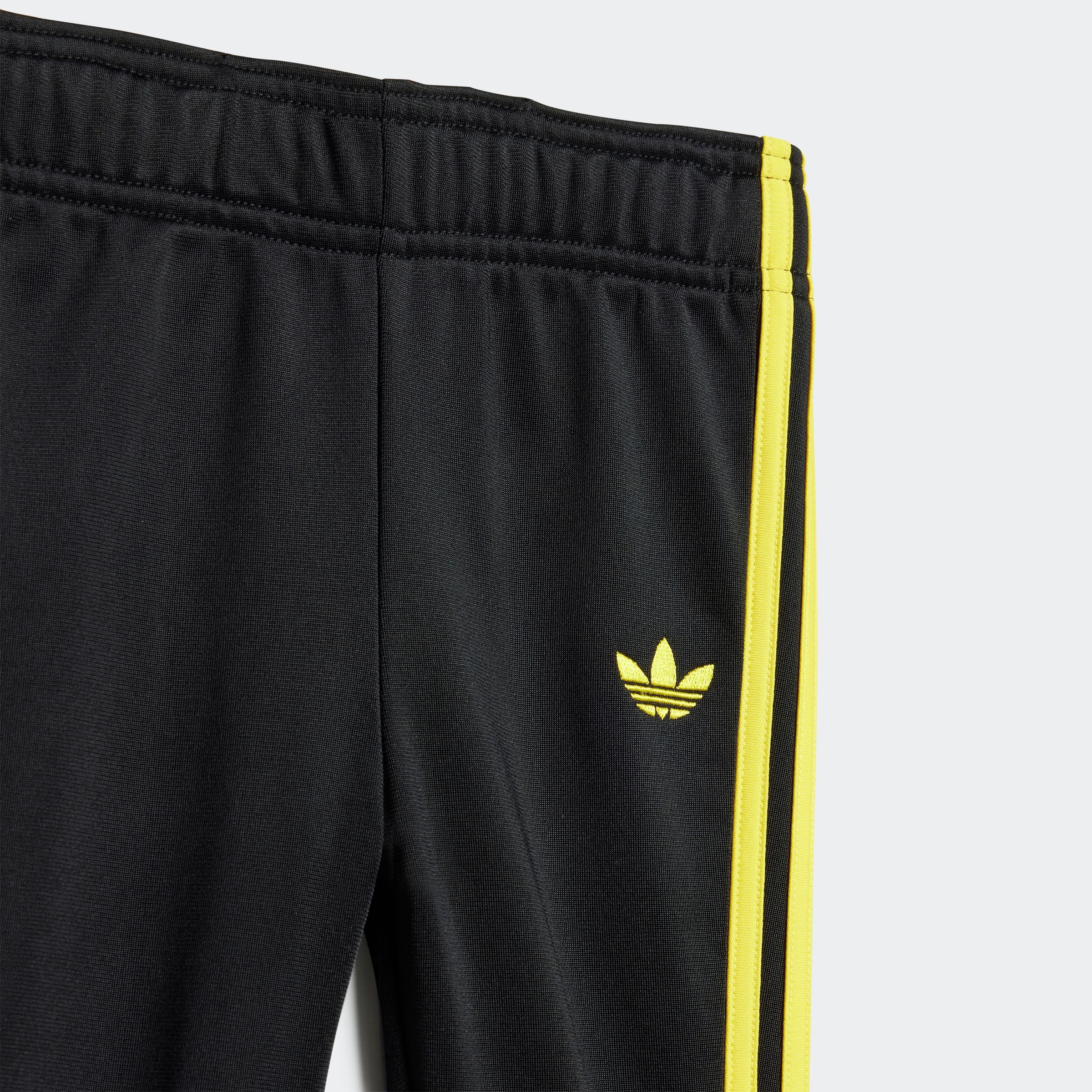 adidas Originals Sporthose ADIDAS ORIGINALS X SMILEY WORLD SST KIDS (2-tlg)