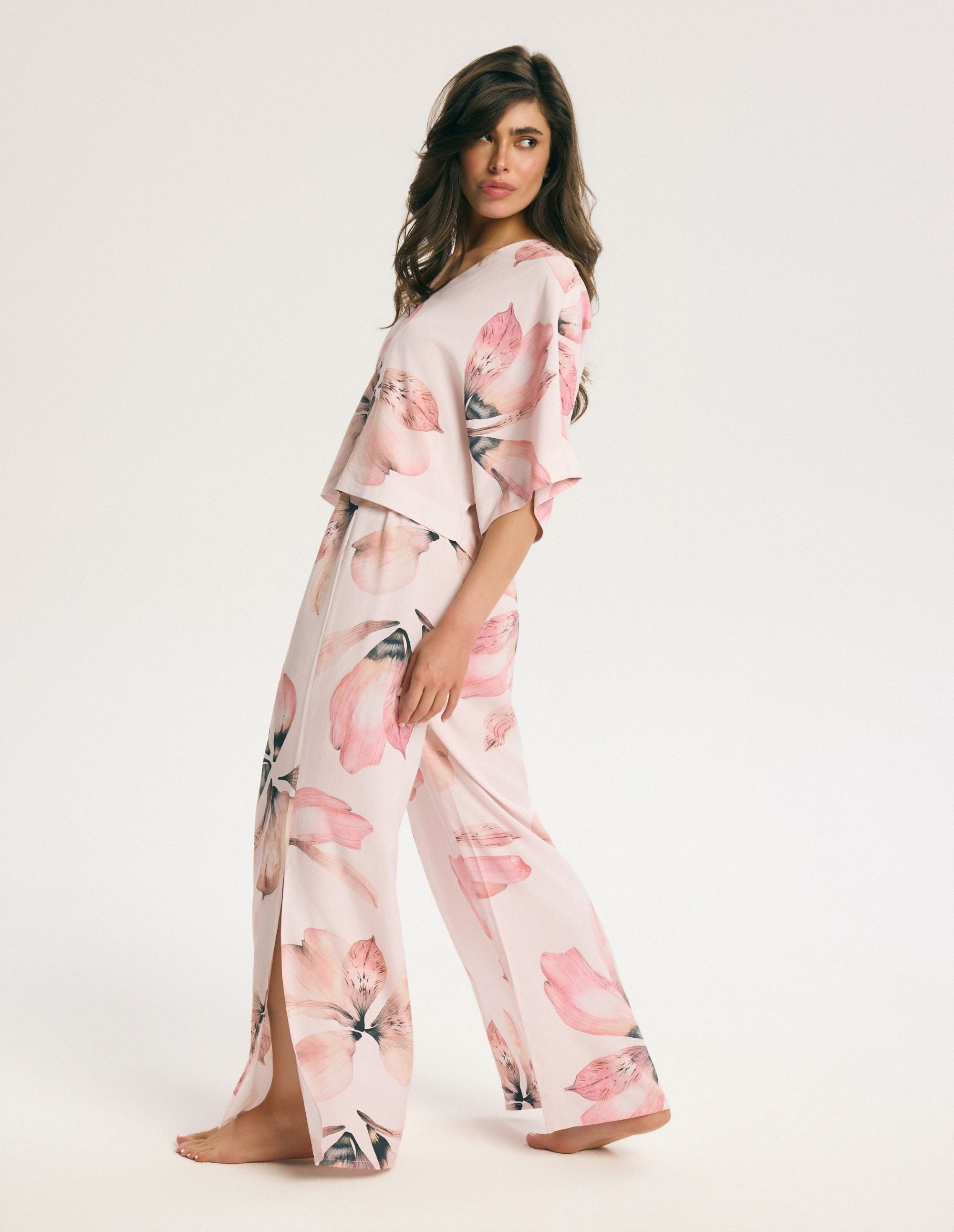 ESOTIQ Pyjama Pyjama Set Pria Kurzarm V-Ausschnitt Viskose Blumenmuster bequem (2 tlg)
