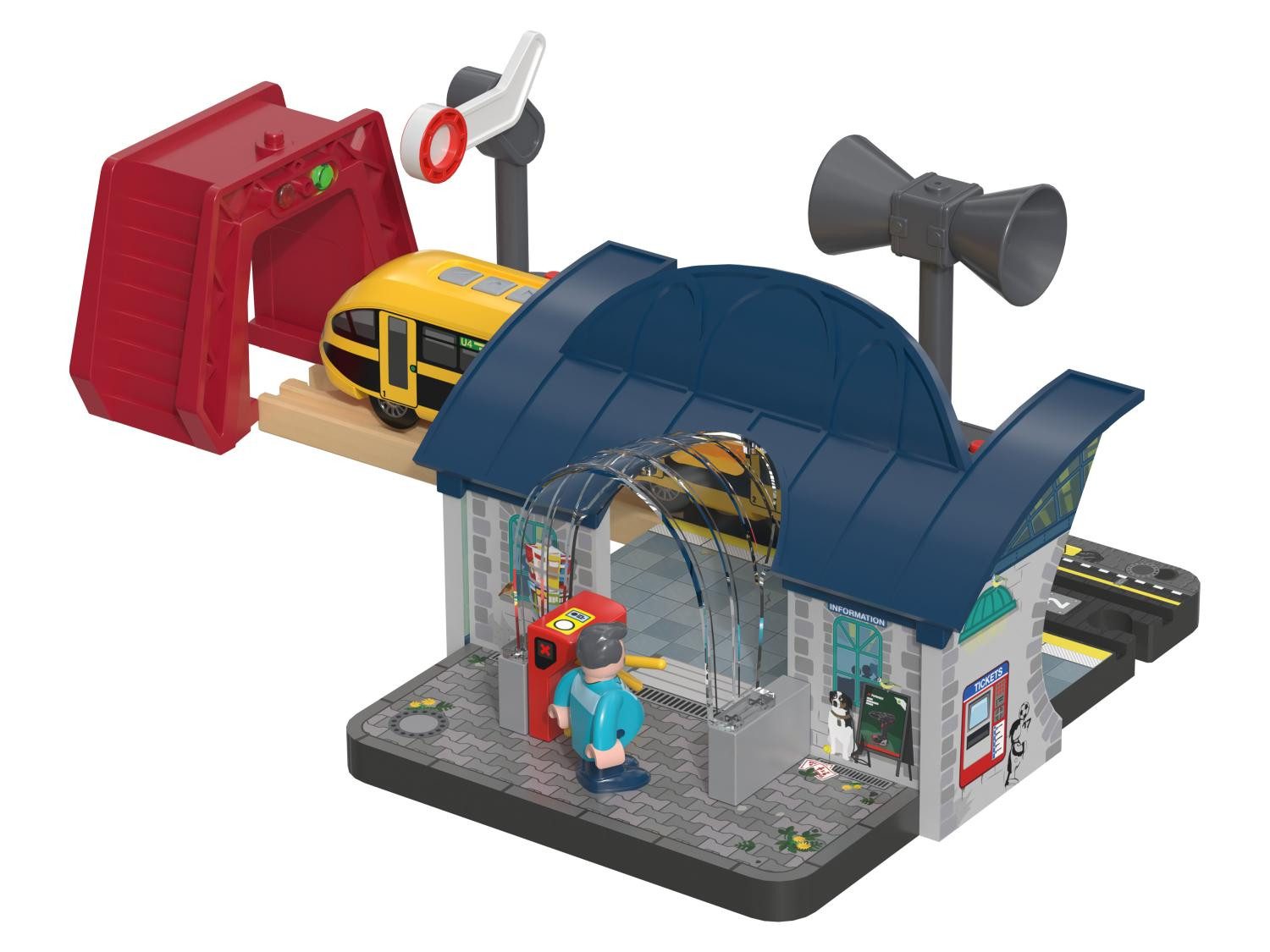 Playtive Spielzeugeisenbahn-Set Playtive Bahnhof-Set Batteriebetriebener Zug mit Magnetkupplung, Spur kompatibel mit handelsüblichen Holzschienen