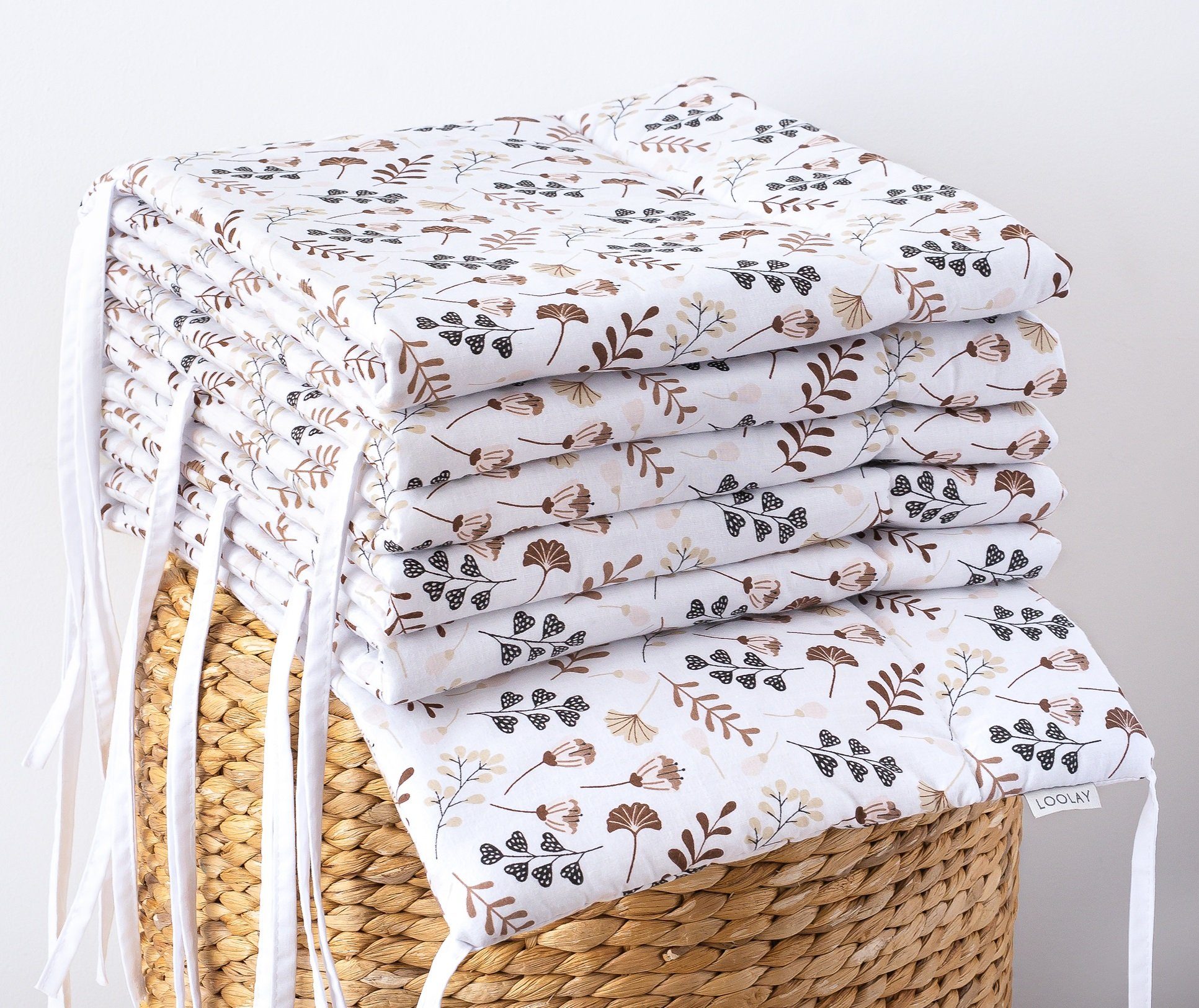 Loolay Bettnestchen PREMIERE! Blumenwiese BRAUN Bettumrandung 420, 360, 210, 180 x 30cm, (Babynestchen Bettsprossen Kopfschutz Babyausstattung Blumen BABYNEST, 100% Baumwolle Babybett Bettschutzgitter Umrandung), 100% Europäische Stoffe und Kleinserien-Nähen! Geschenk!